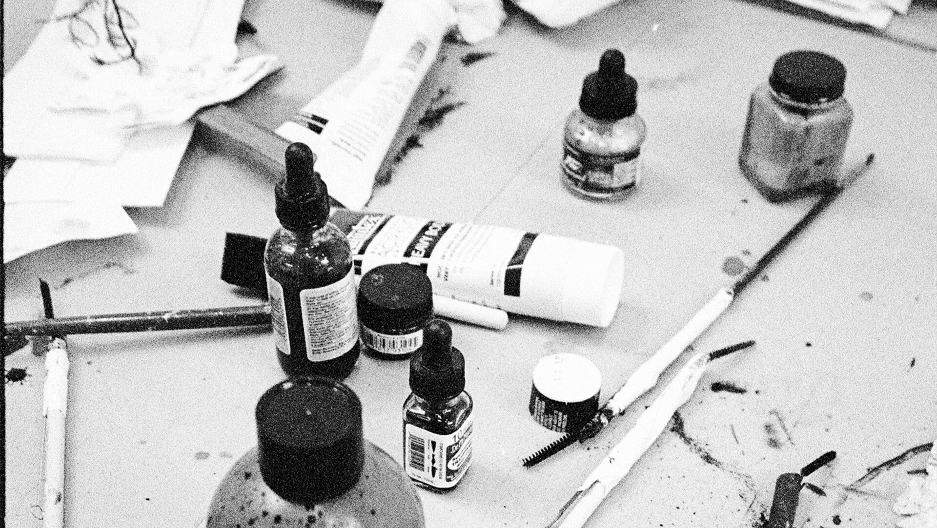 Raymond Pettibon drawing materials
