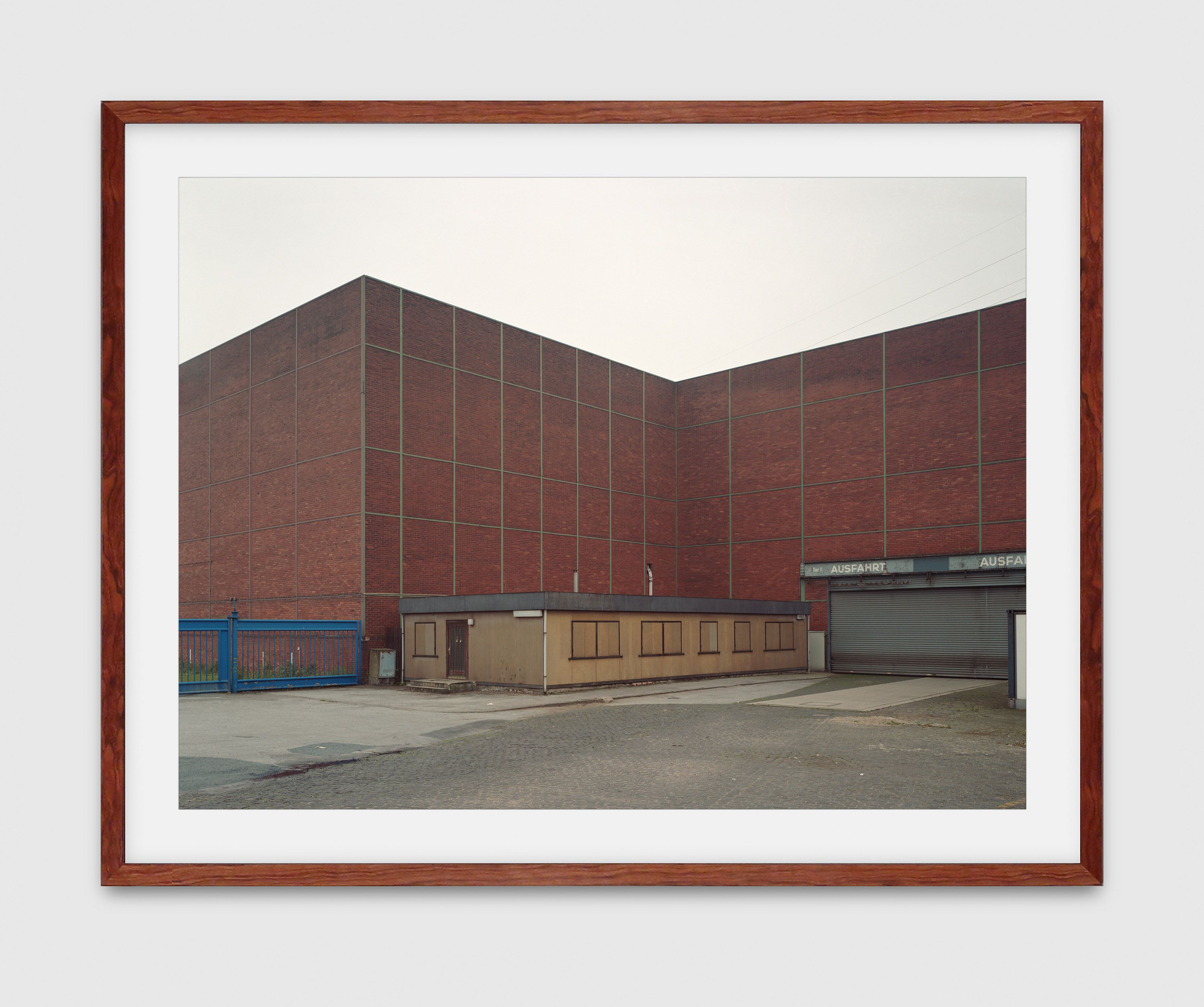 Thomas Ruff: Haus Nr. 8 III, 1988 | David Zwirner