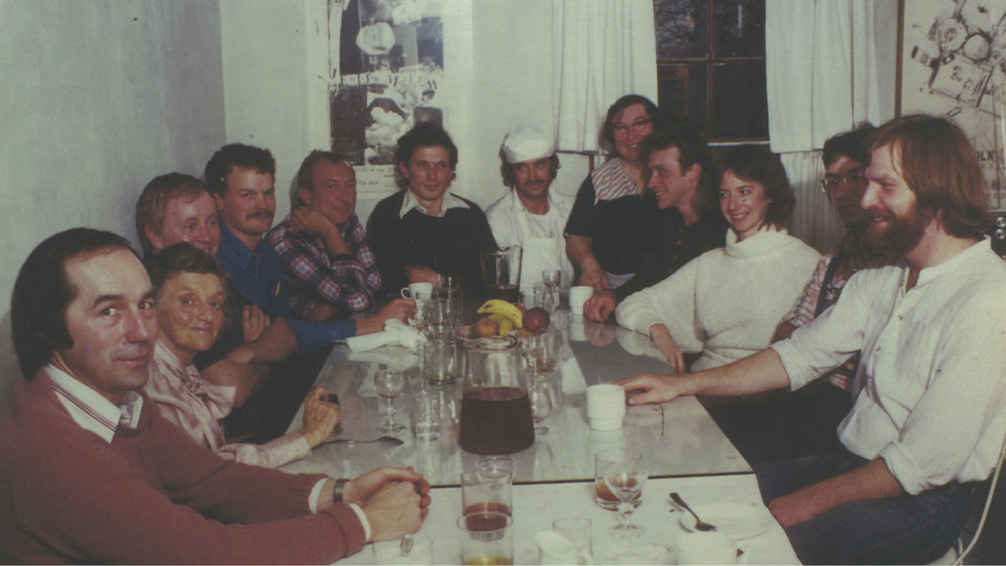 Bill Goldston (left), Tatyana Grosman (second from left), Jasper Johns (fifth from left), and ULAE staff and printers having lunch at Skidmore Place, West Islip, New York, March 1980.