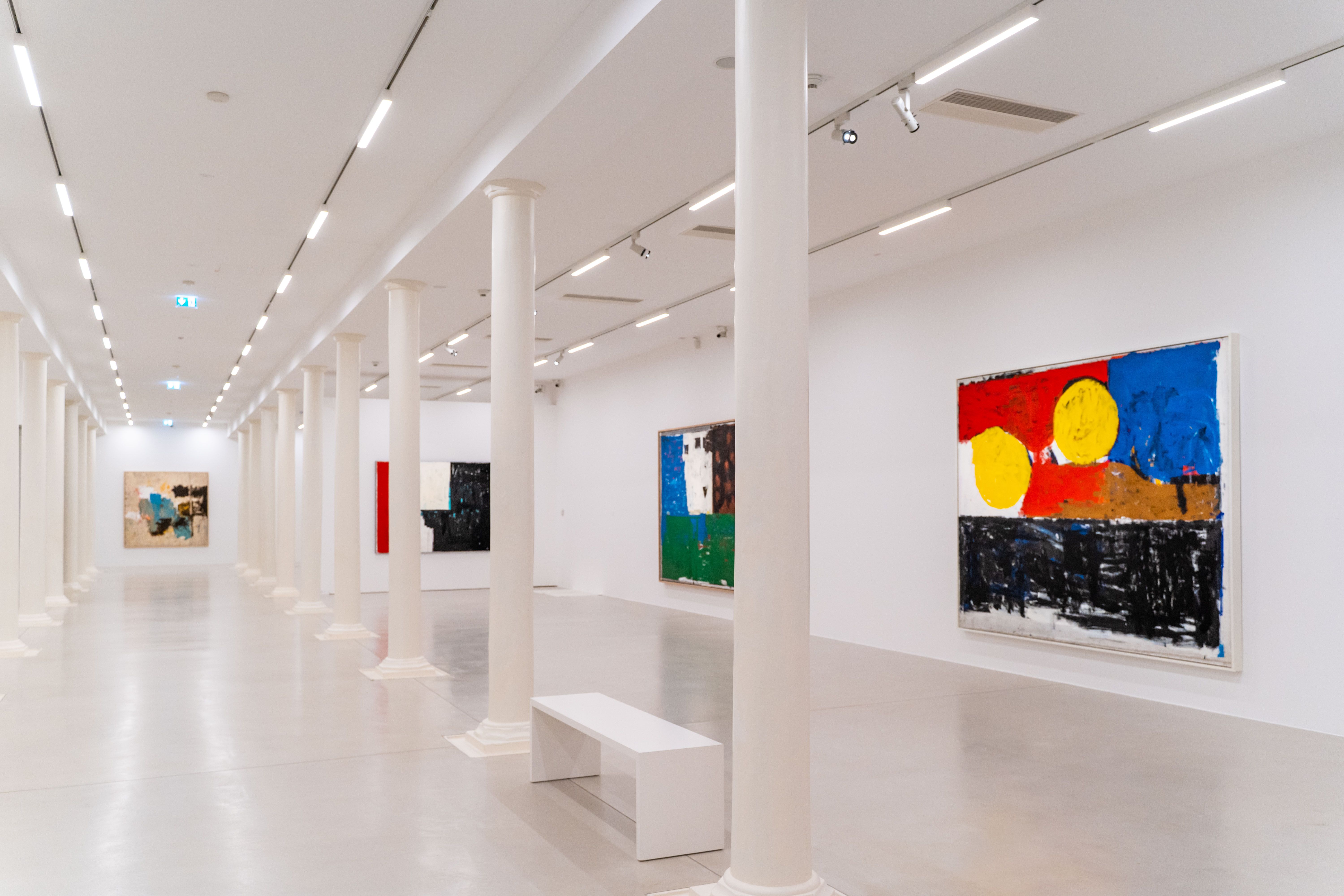 Joe Bradley Solo Exhibition at Kunsthalle Krems | David Zwirner