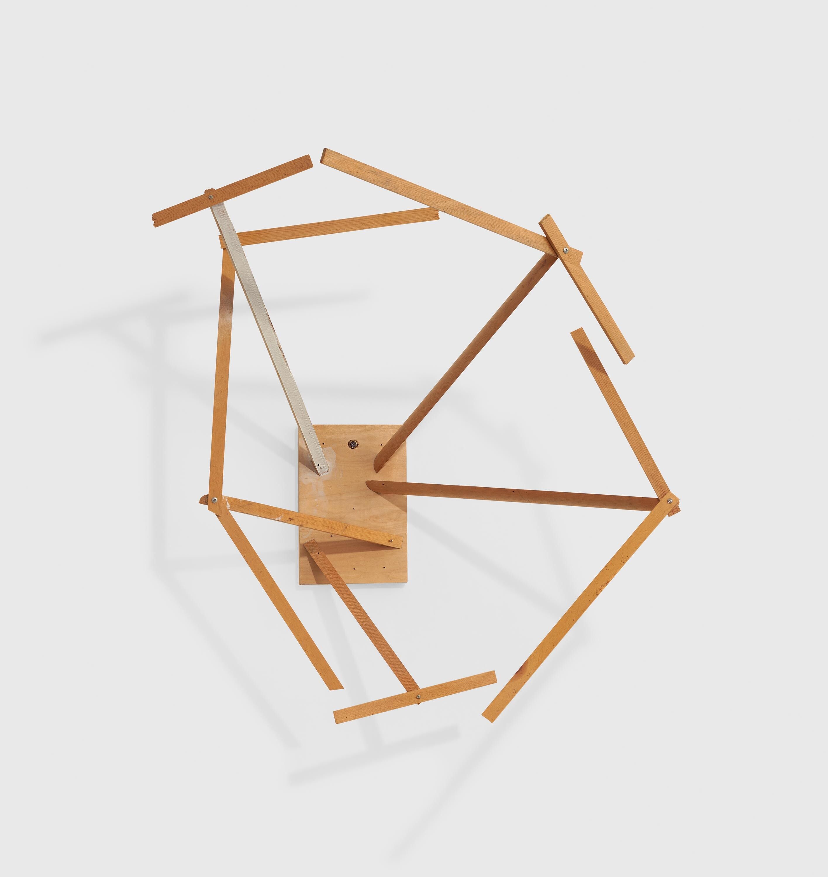 An untitled sculpture by Al Taylor, dated 1985.
