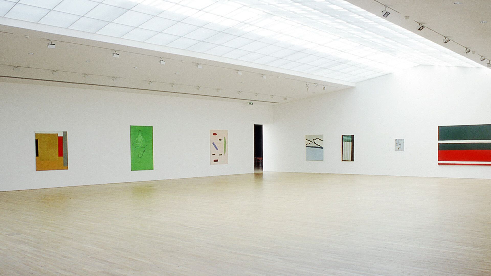 Installation view, Raoul De Keyser, Luc Tuymans, S.M.A.K., Stedelijk Museum voor Actuele Kunst, Ghent, 2001. Photo by Dirk Pauwels