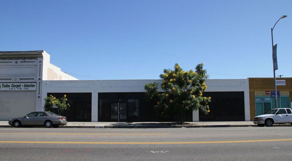 A photo of The Underground Museum facade in Los Angeles.