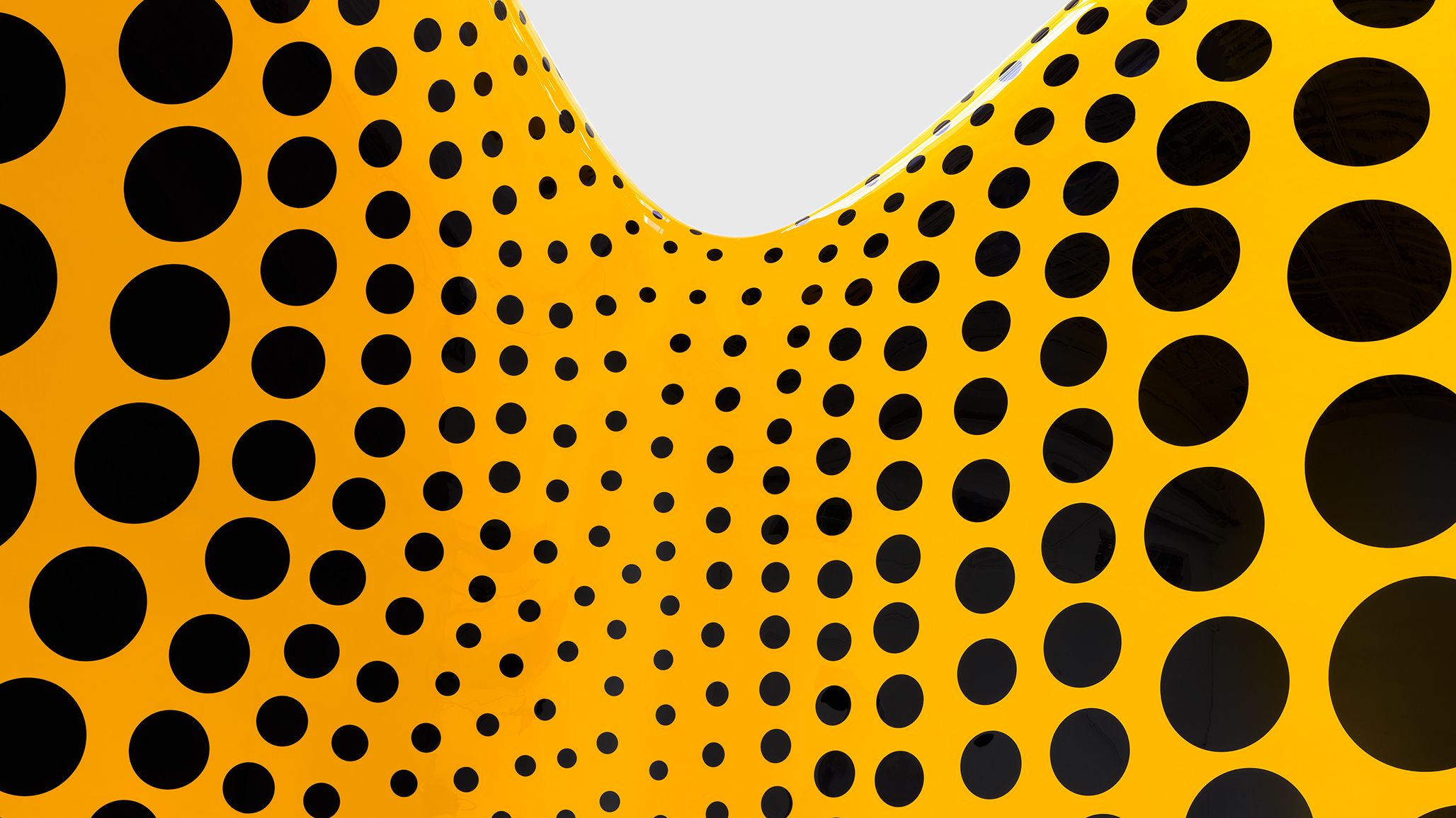 novembet　artist　138cm New Kusama NYC Show Draws Lines Down the Block