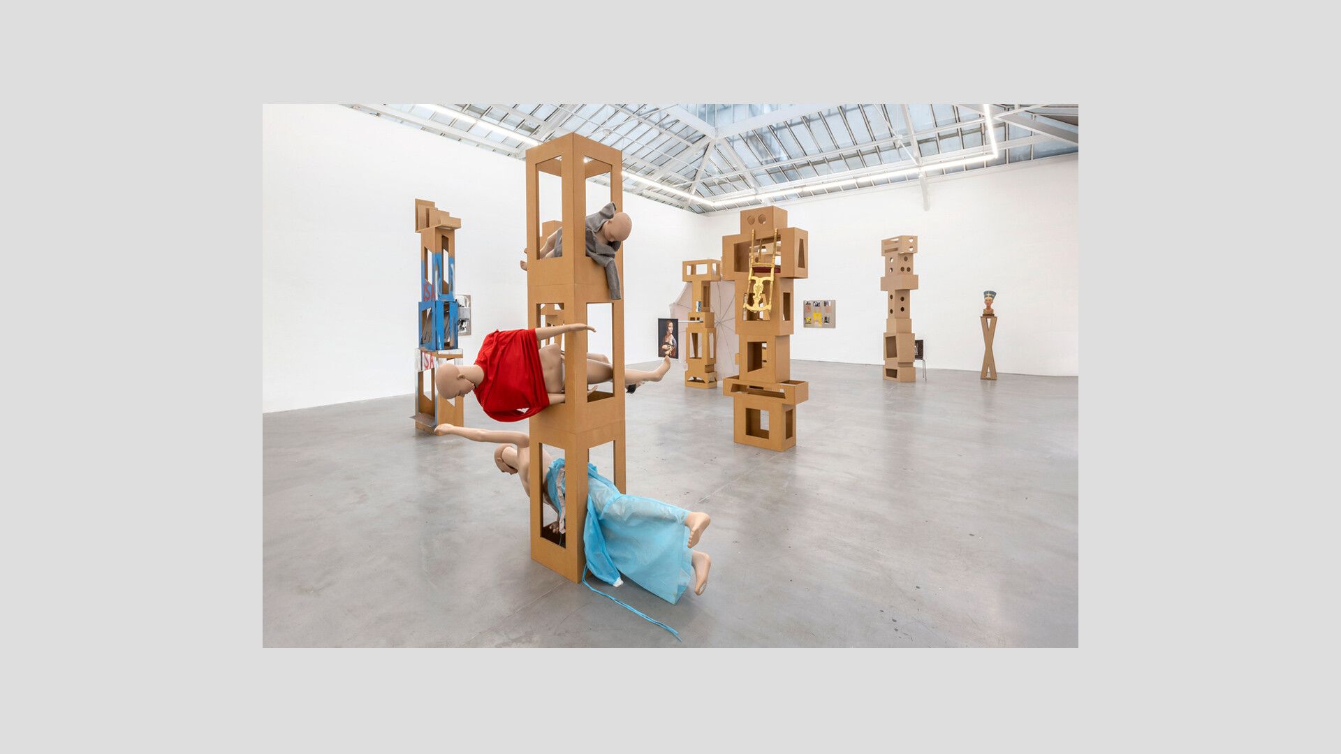 An installation view of the exhibition, Isa Genzken: Paris New York, at David Zwirner Paris, in 2020.
