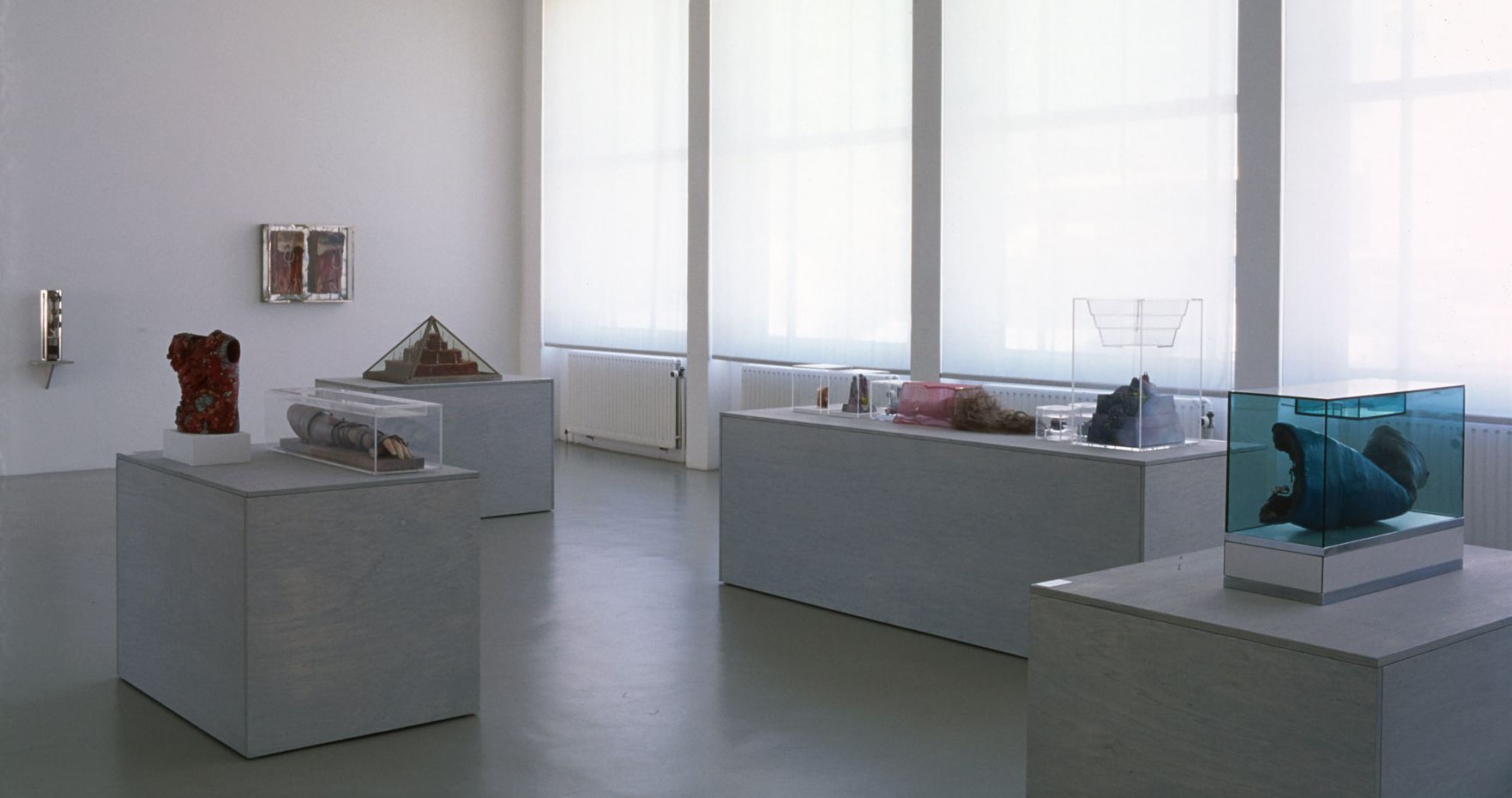 Installation view, Paul Thek: The Wonderful World that Almost Was, Witte de With Center for Contemporary Art, Rotterdam, 1995. Photo by Bob Goedewaagen. Courtesy Kunstinstituut Melly