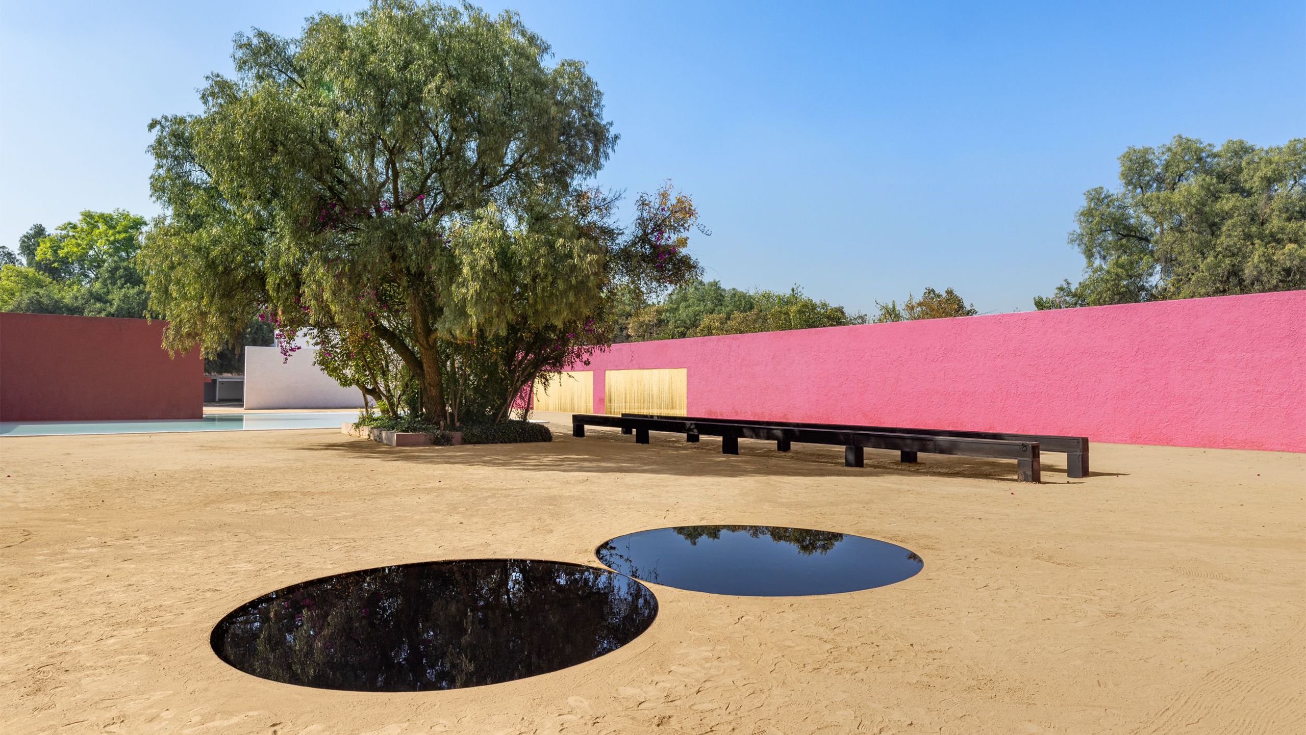 Felix Gonzalez-Torres - Artworks & Biography | David Zwirner