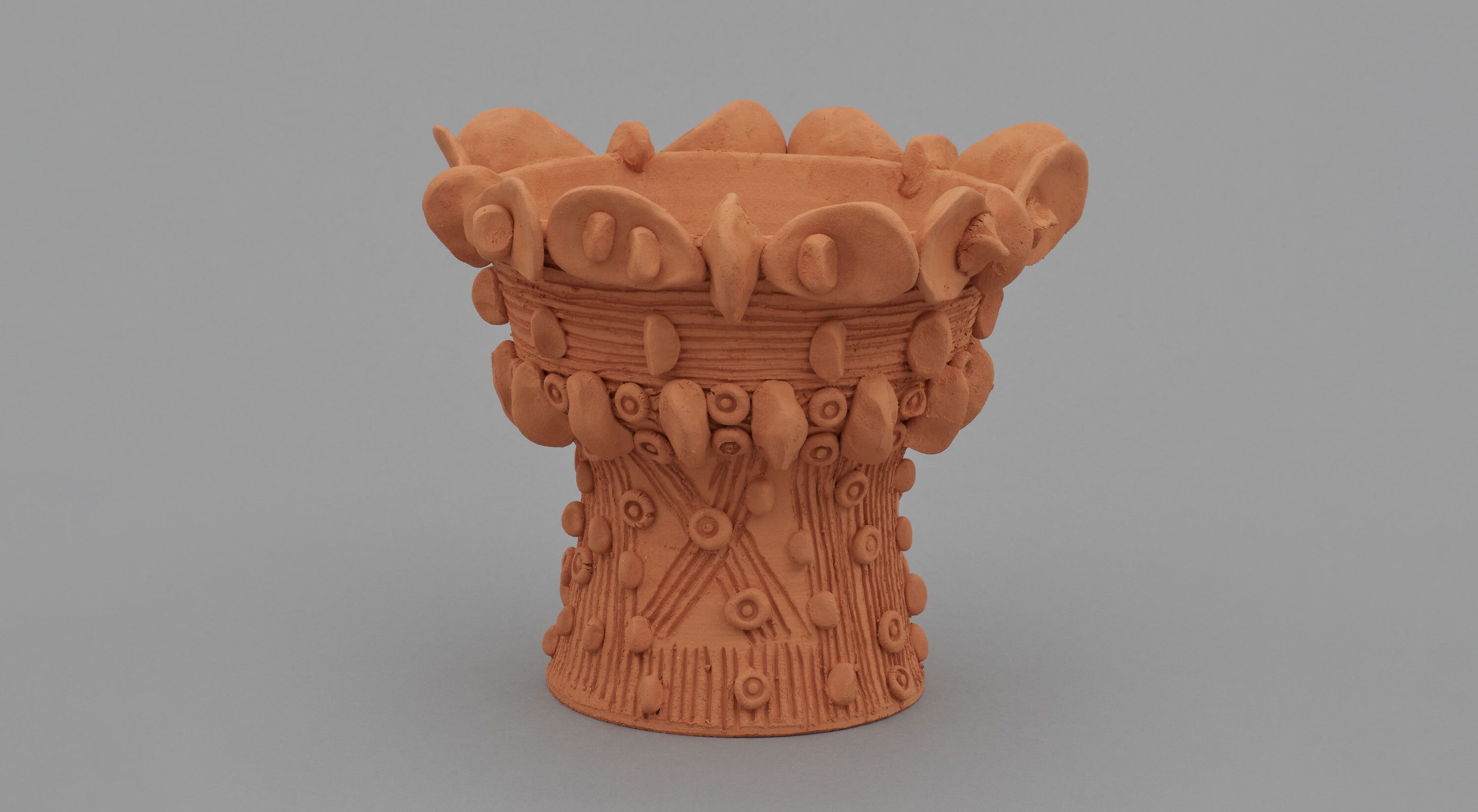 A clay sculpture by Shio Kusaka, titled (Jomon study 7), dated 2021.
