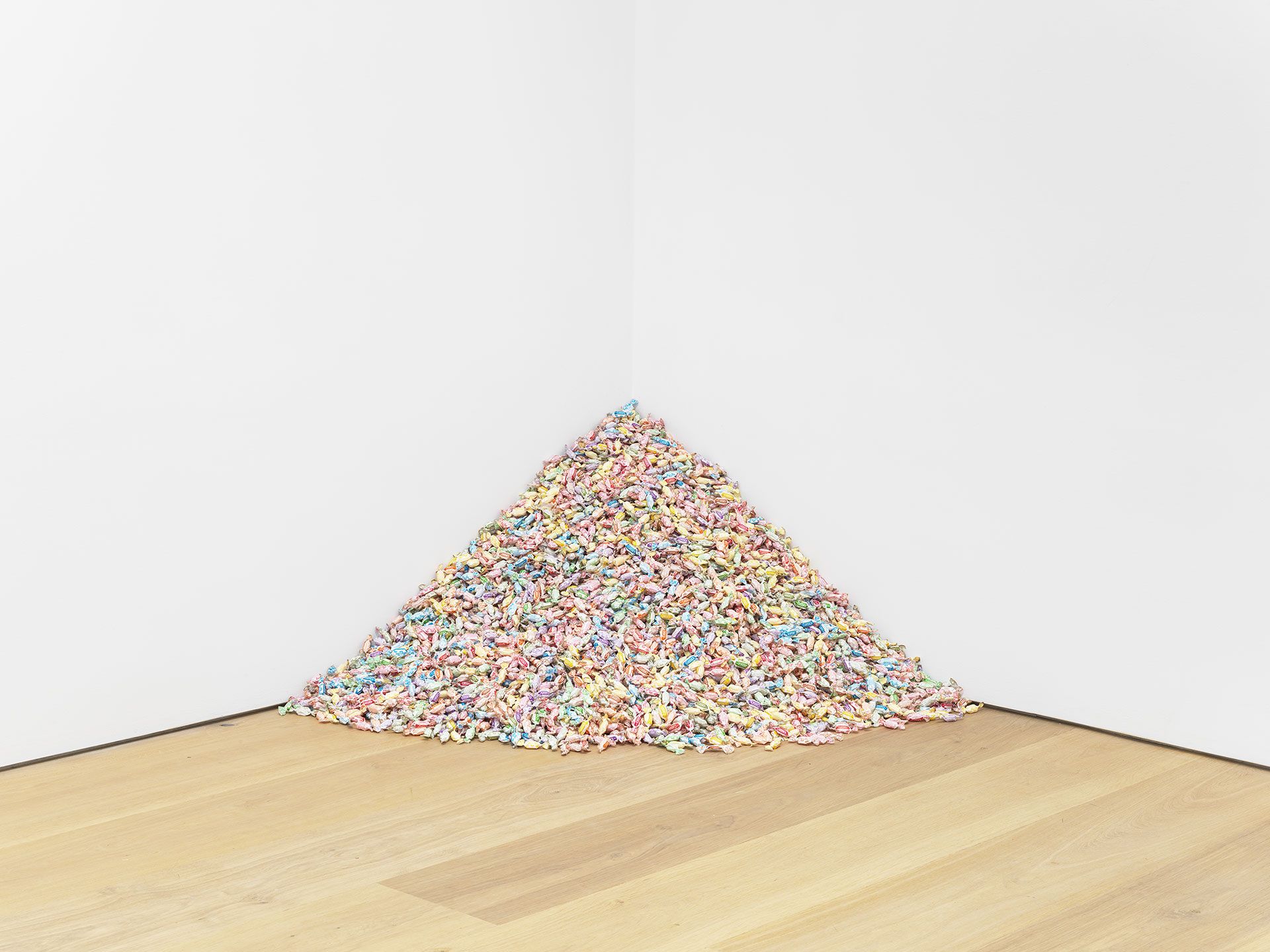 "Untitled" (Ross) A sculpture by Felix Gonzalez-Torres, titled "Untitled" (Ross), dated 1991.
