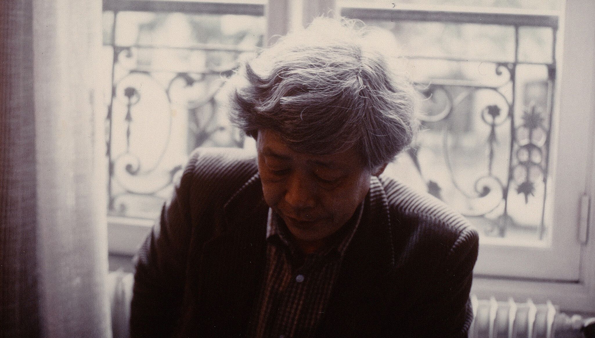 A Photo by Park Chung-um of Yun Hyong-keun, in Paris, dated 1981.