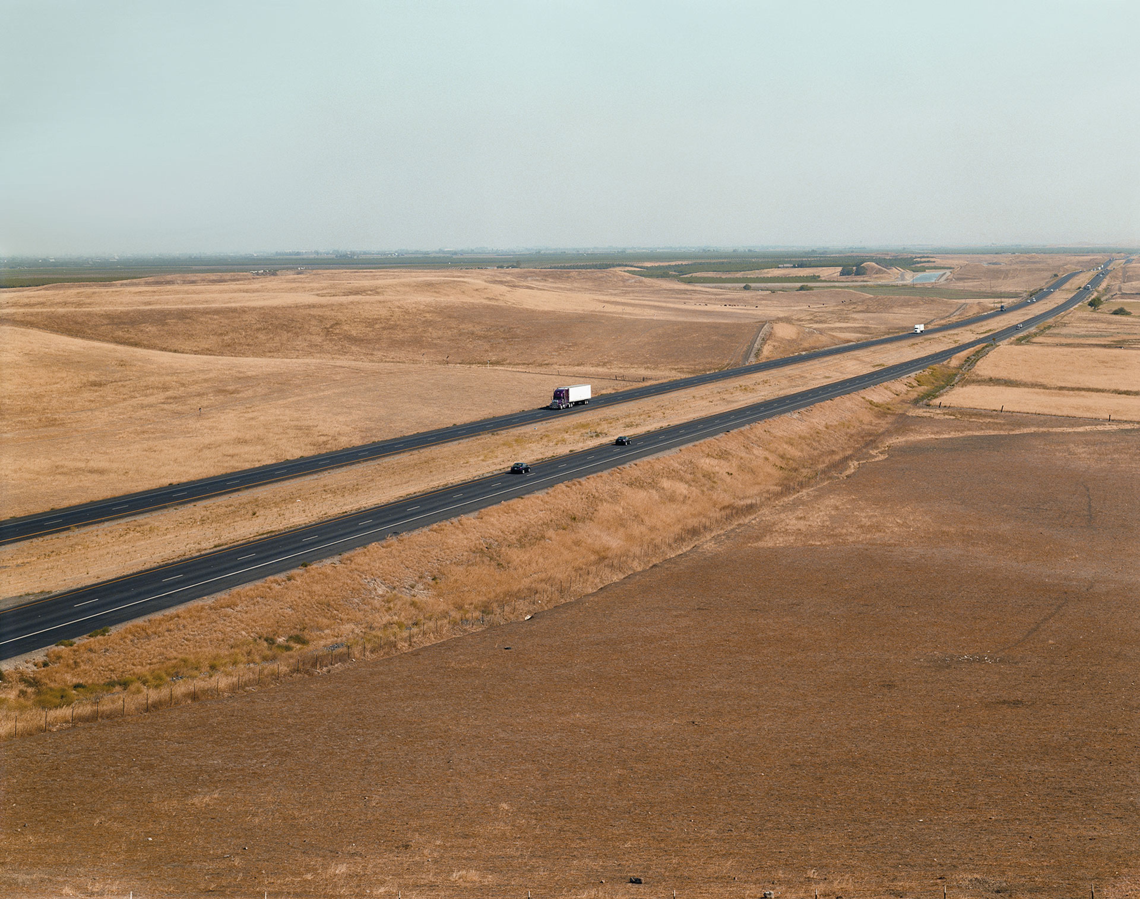 A photograph by Philip-Lorca diCorcia titled San Joaquin Valley, California, dated 2008.