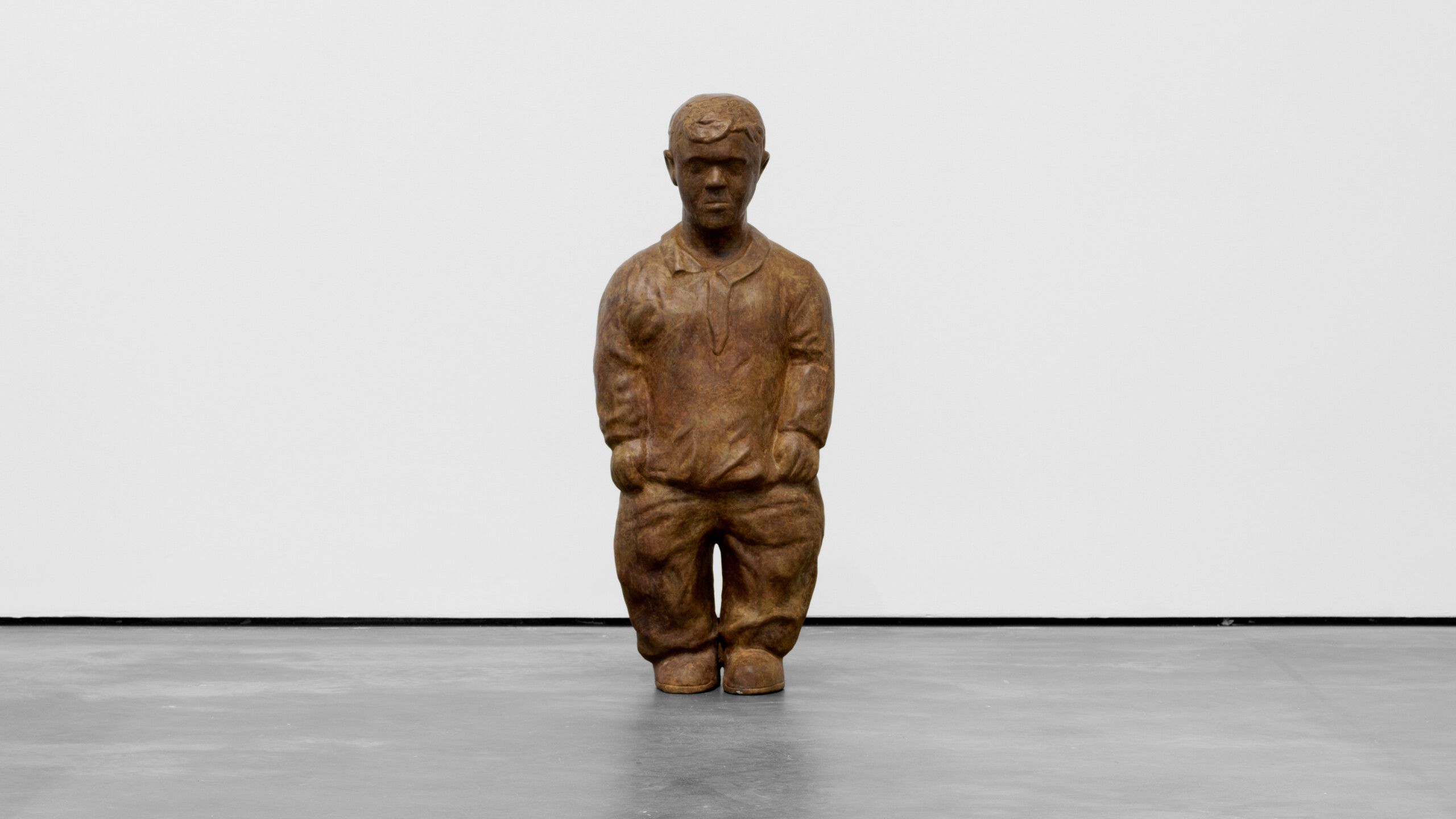 Installation view, Juan Muñoz: Seven Rooms, David Zwirner, New York, dated 2022