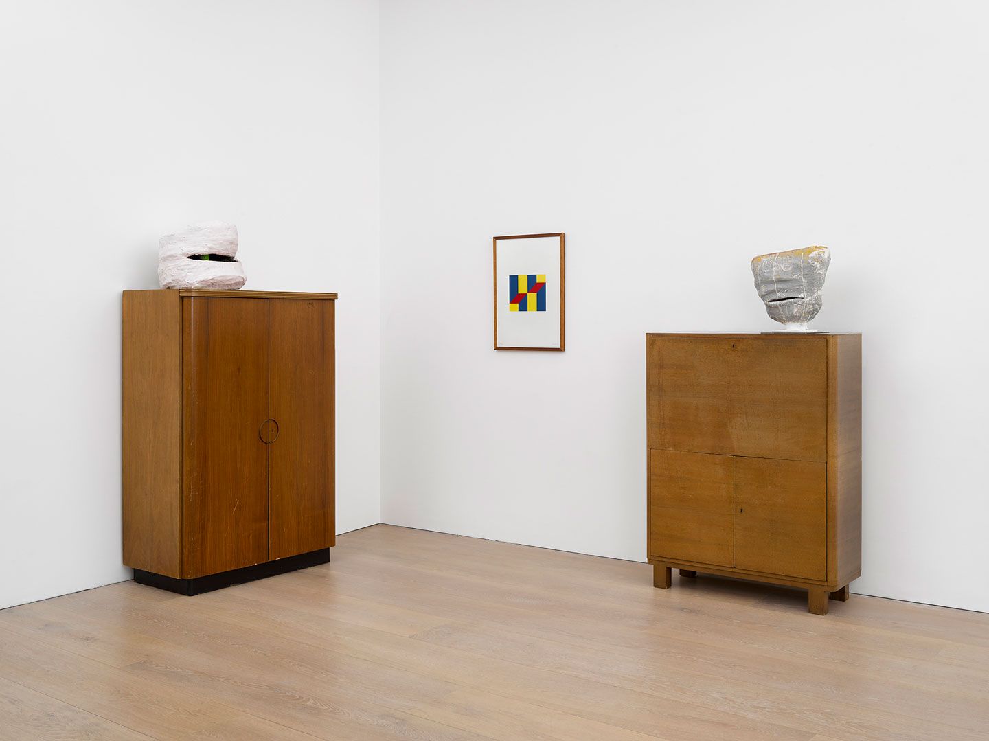 A sculpture by Franz West, titled Dortmund und Gm√ºnd (Die Visualisierte Rhythmik)  (Dortmund and Gm√ºnd [The Visualized Rhythm]), dated 1993 and 2000.