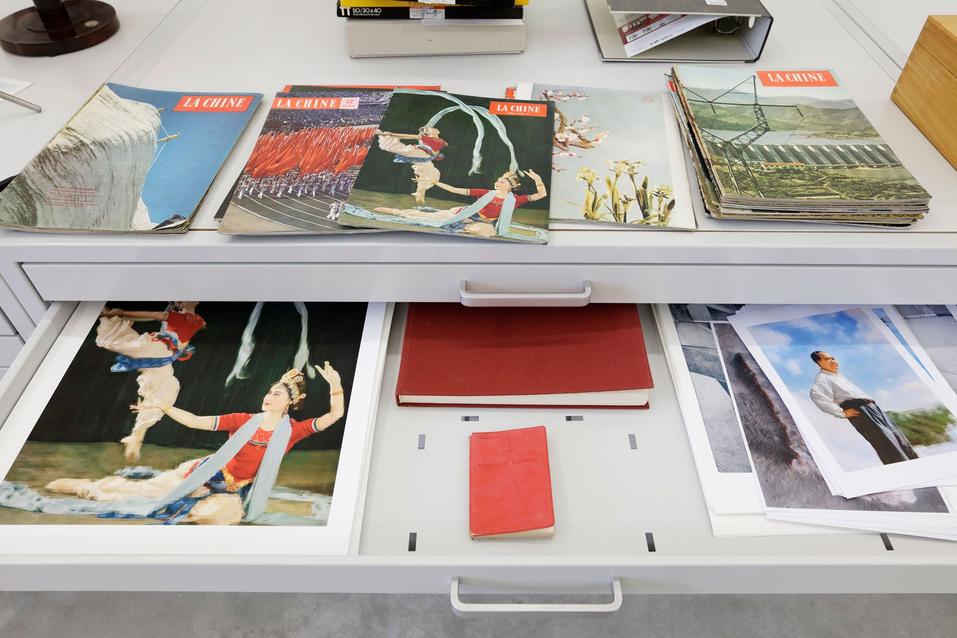 A photograph of Thomas Ruff's studio, dated 2020. Photo by Juergen Staack