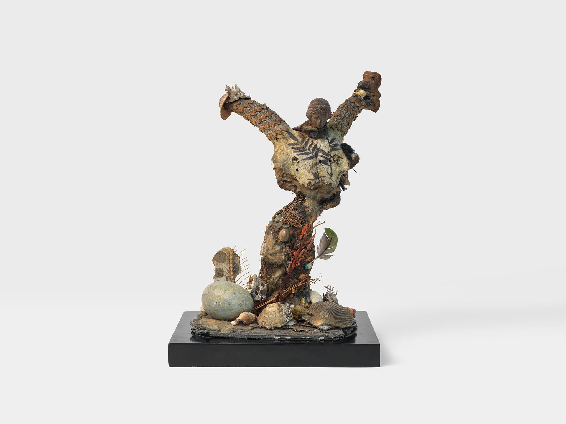 A sculpture by Eileen Agar, titled The Wings of Augury, dated 1936.