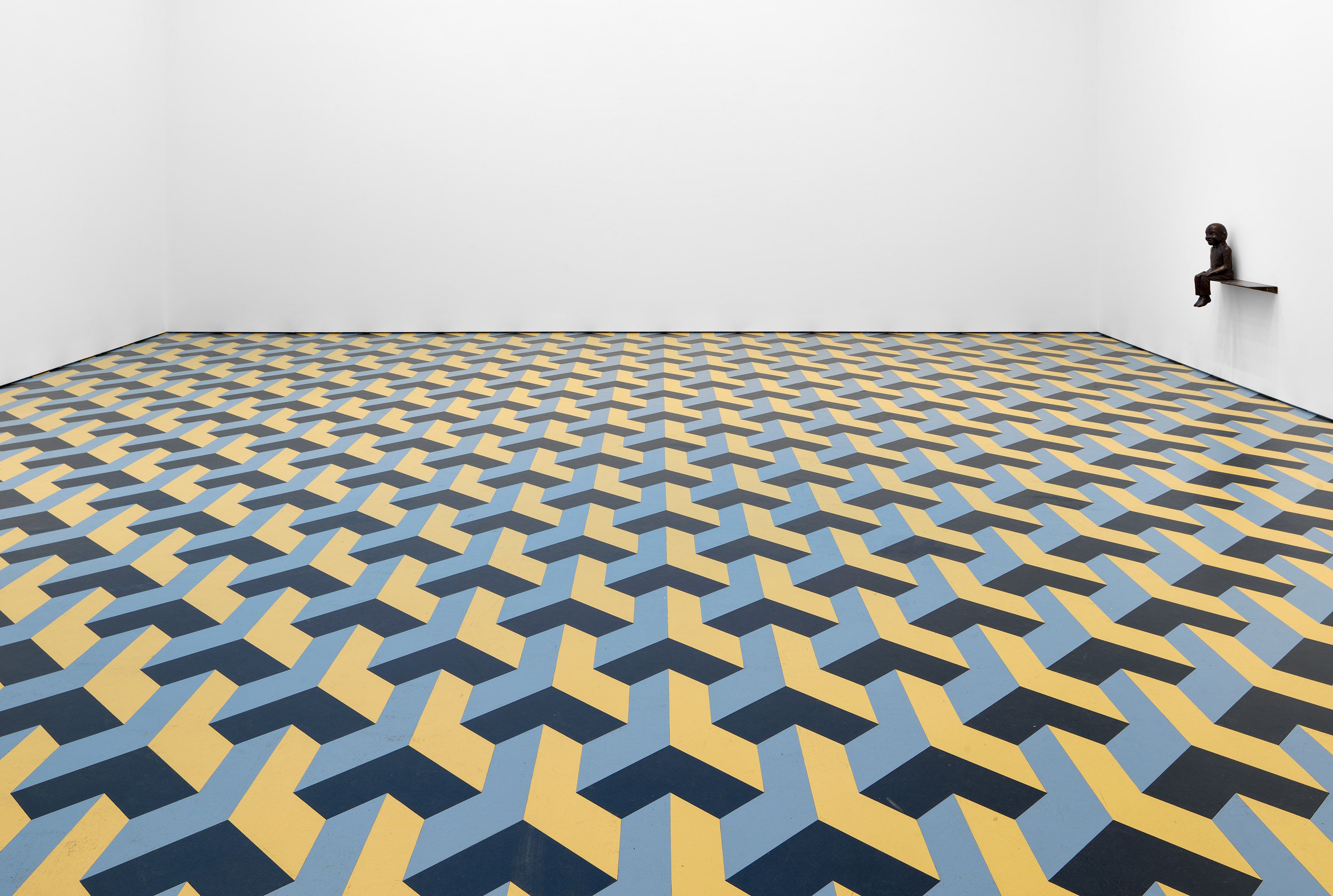 Installation view of Juan Muñoz: Seven Rooms at David Zwirner, New York, dated 2022