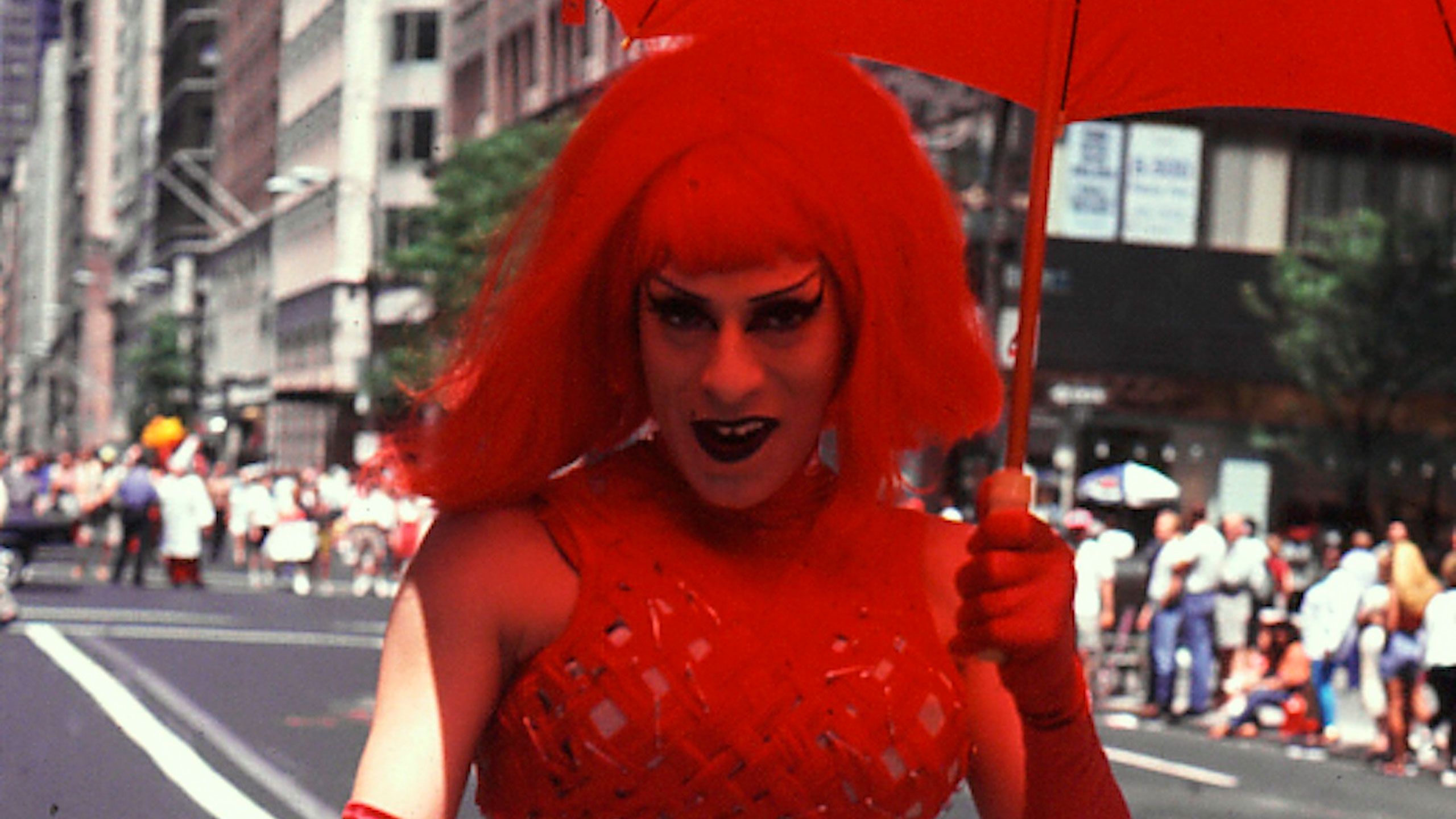 A photo of the celebrity red ribbon cavalcade, dated 1992.