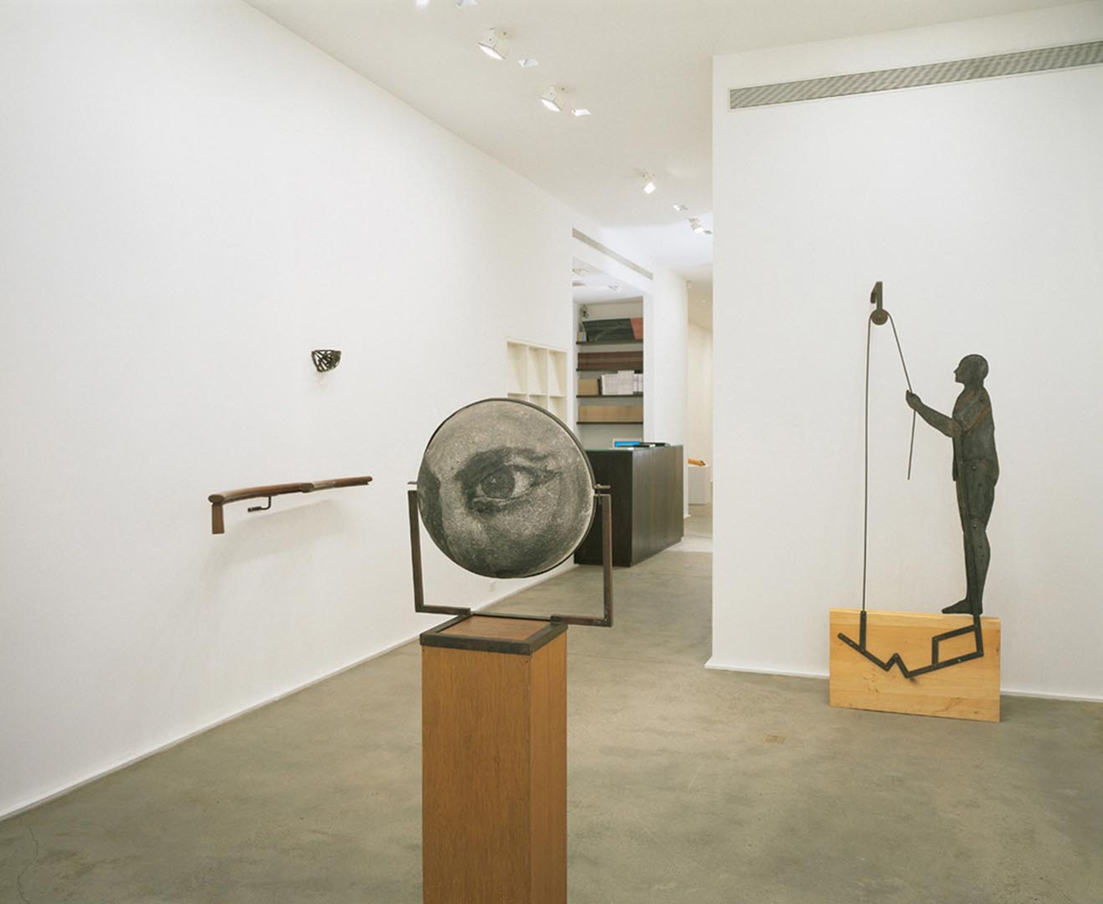 An installation view of the exhibition Juan Muñoz: Selected Works, at David Zwirner New York, dated 2004.