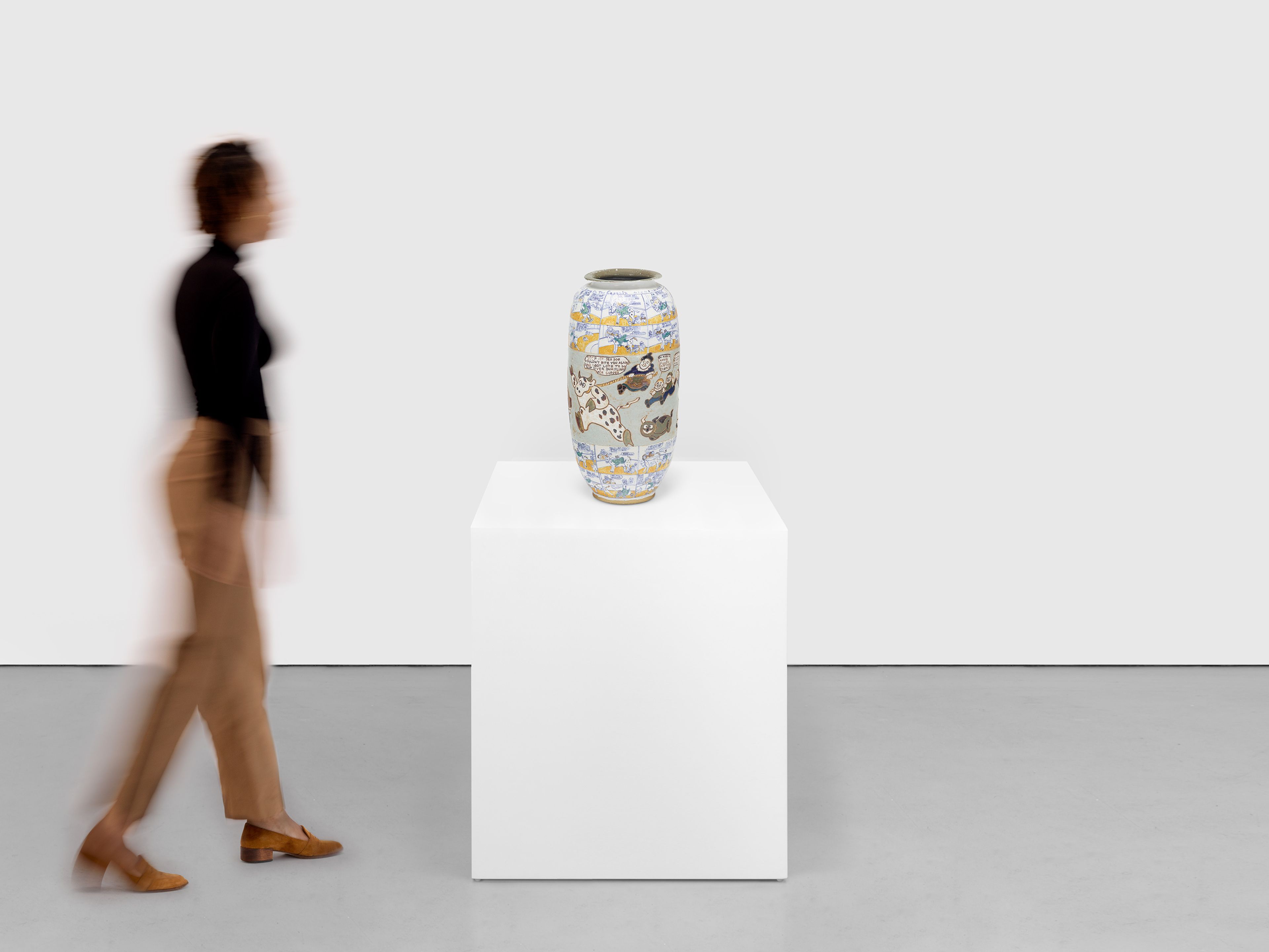 An untitled sculpture by Magdalena Suarez Frimkess and Michael Frimkess, dated 1986.