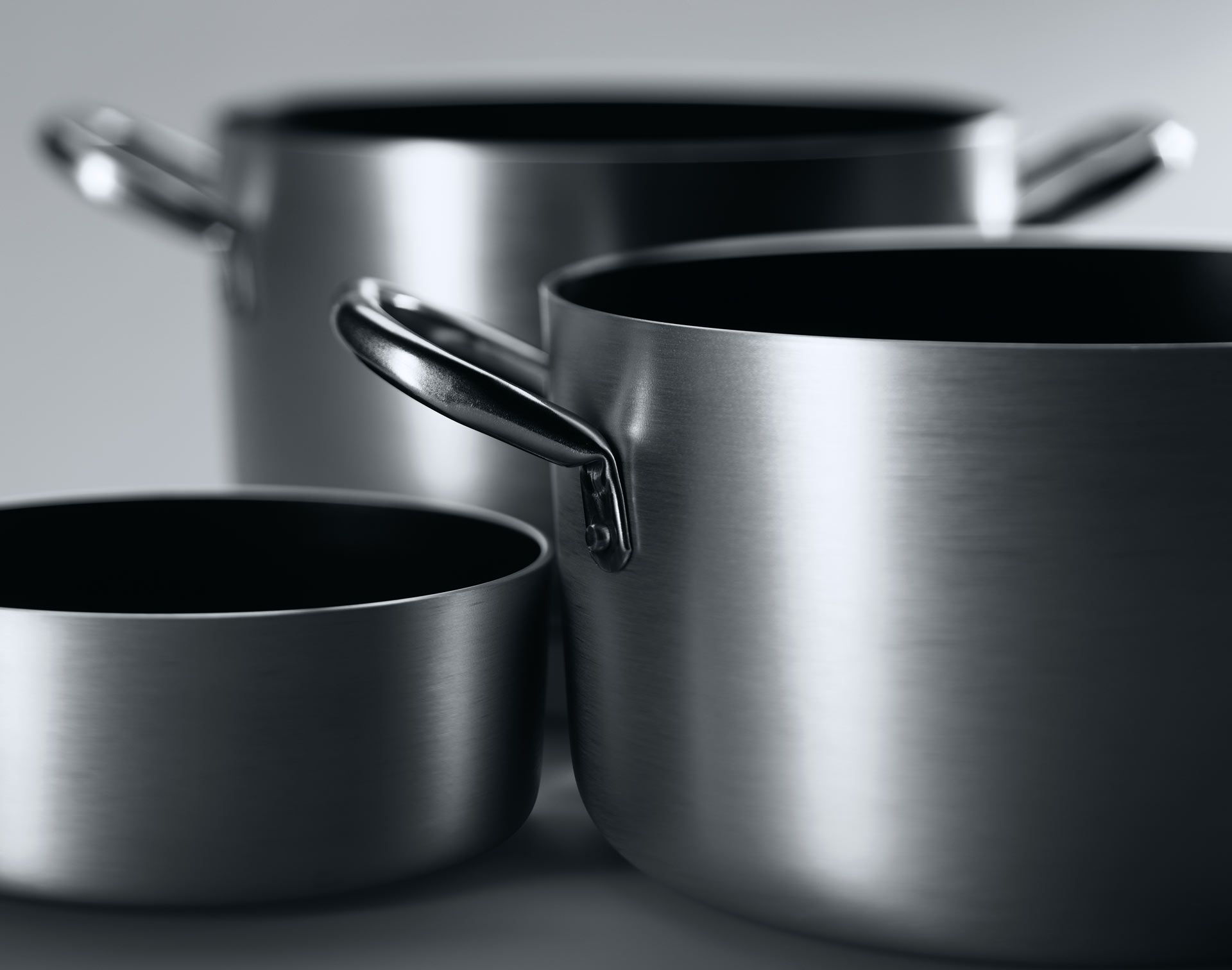 A photograph of three cooking pots by Christopher Williams, titled Best.Nr.: 68011, Best.Nr.: 28856, Best.Nr.: 28856‚Ä¶, dated 2017.