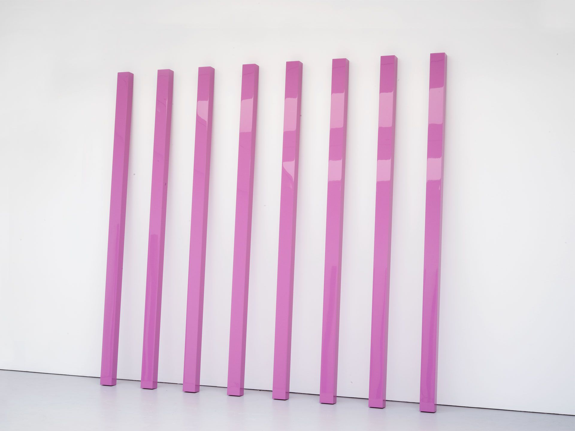 A sculpture by John McCracken, titled Flower, dated 2008. 