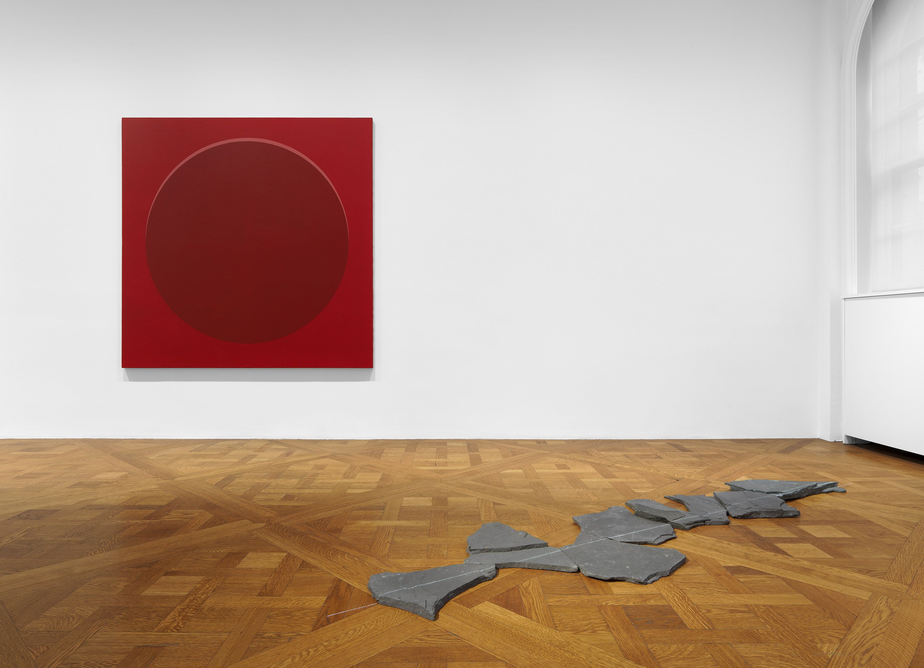Installation view, Merrill Wagner, David Zwirner, New York, 2022