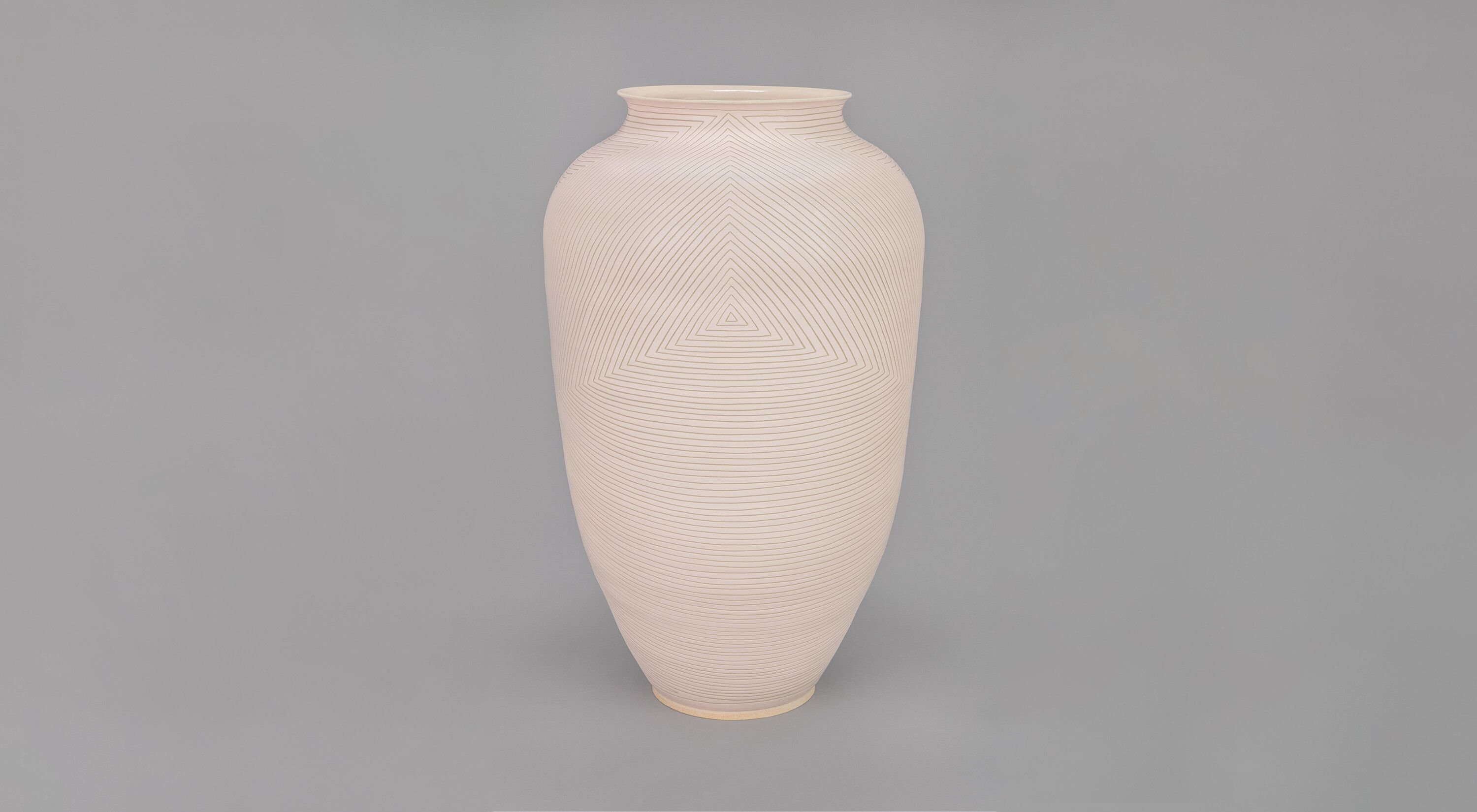 A stoneware sculpture by Shio Kusaka, titled (triangle 47), dated 2018.