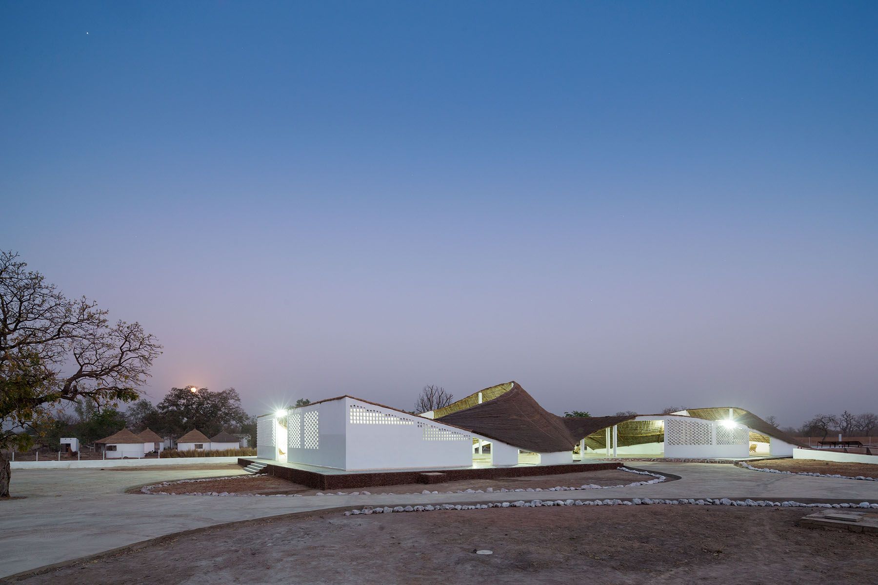 A photograph of The Thread building in Senegal by Iwan Baan, undated.