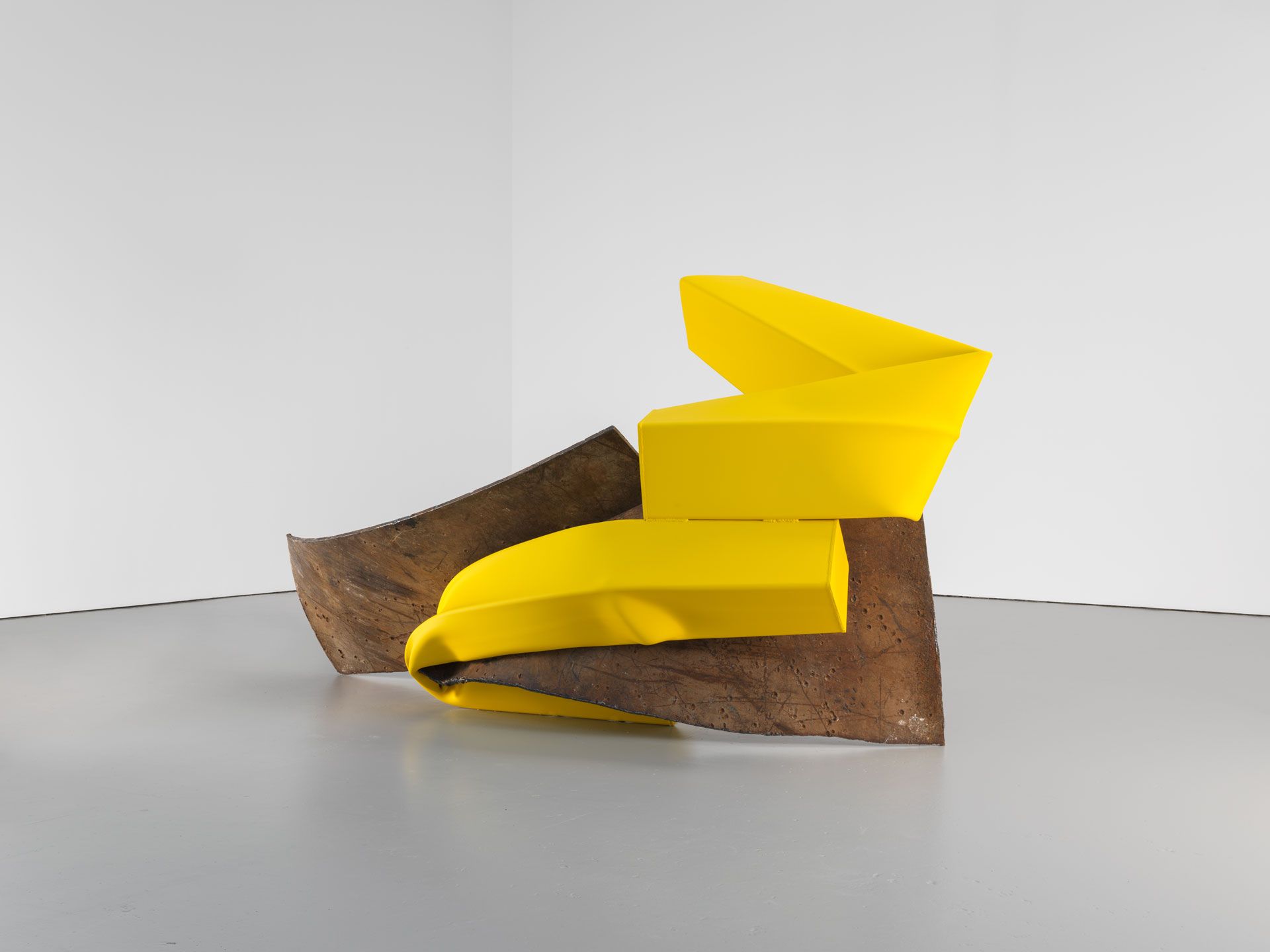 A sculpture by Carol Bove titled Lemon, dated 2017.