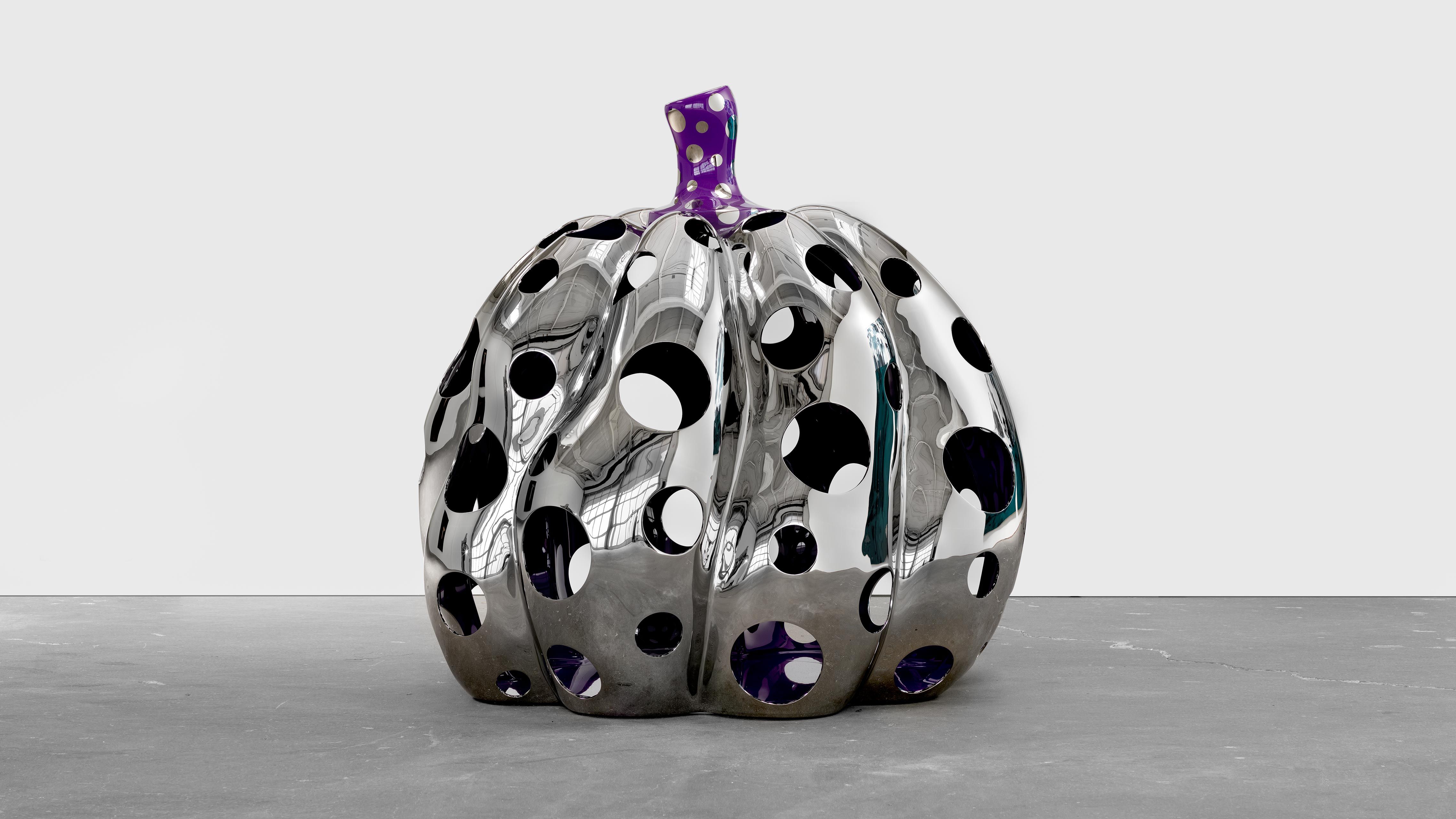 A stainless steel and purple urethane paint sculpture by Yayoi Kusama, titled PUMPKIN, dated 2015.