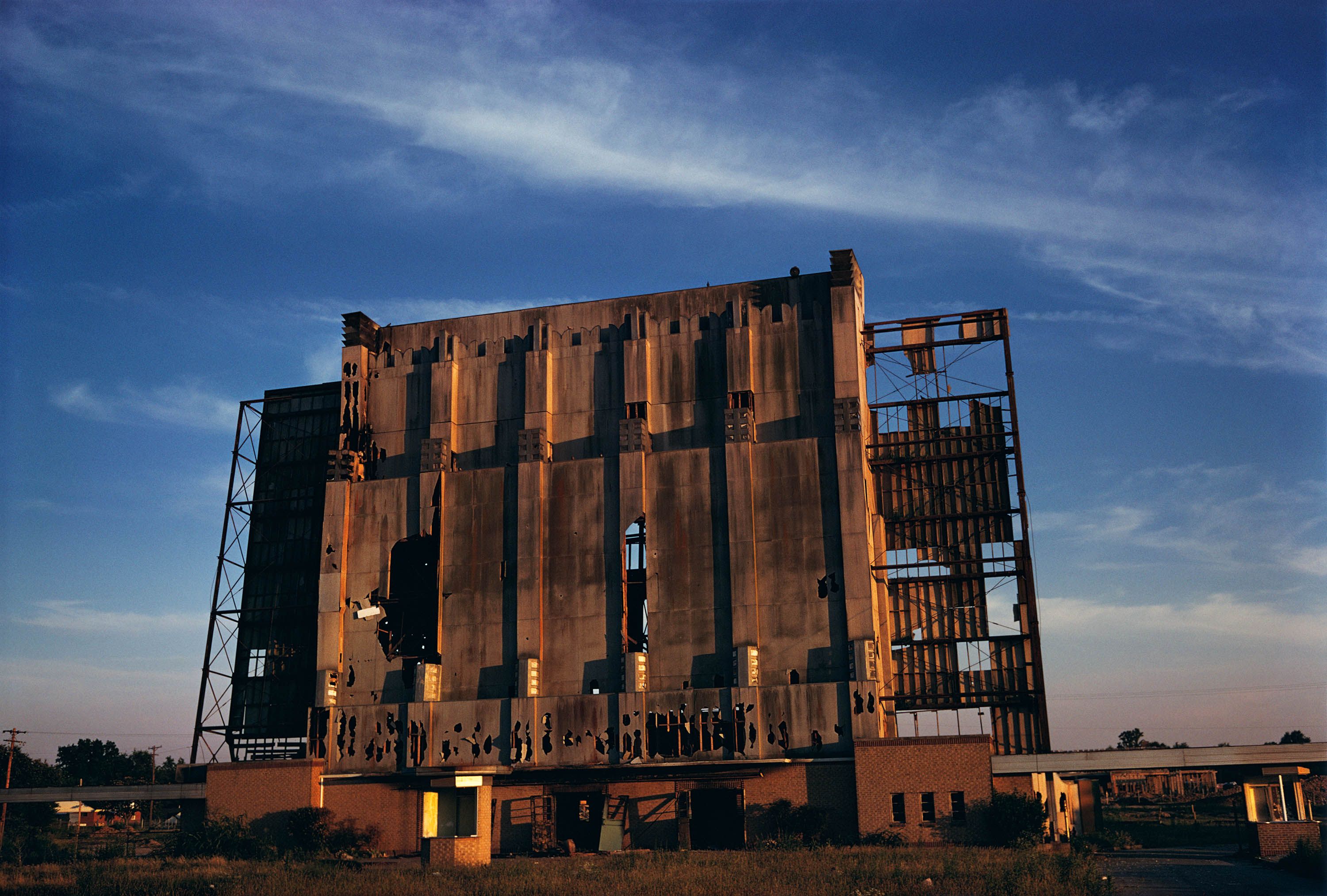 William Eggleston: The Outlands | David Zwirner
