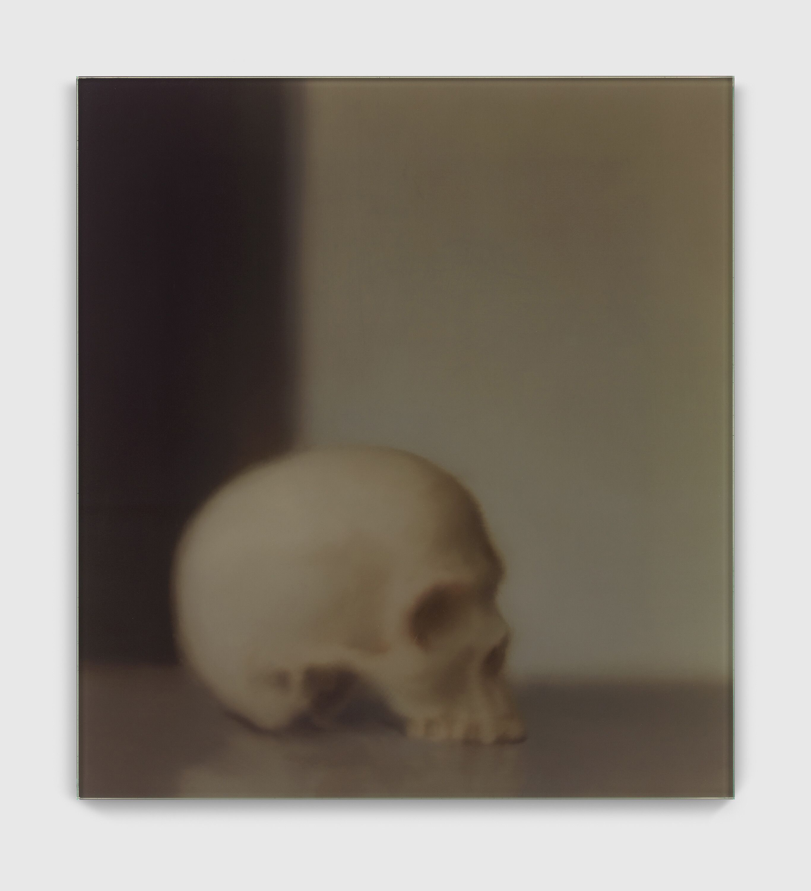 A photograph by Gerhard Richter, titled Schädel (Skull), dated 2017.