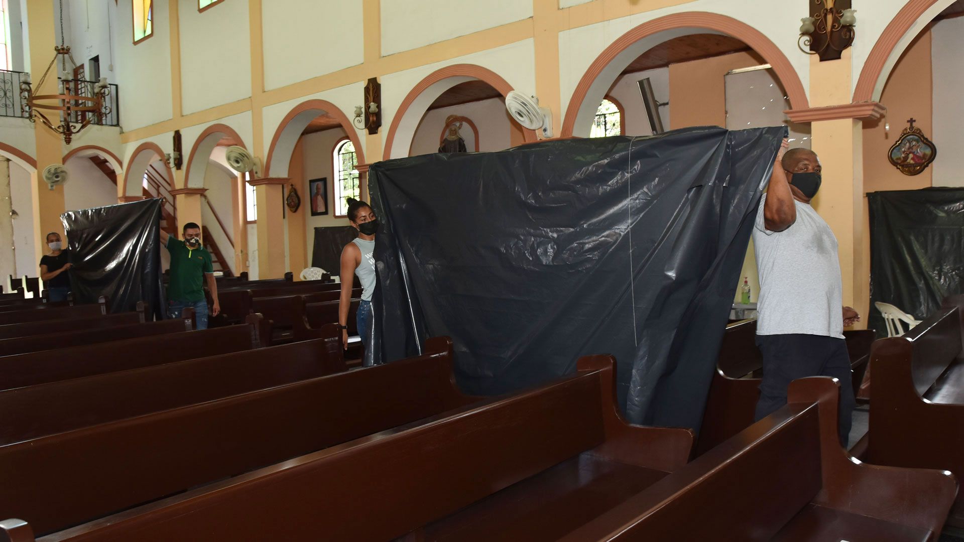 A photograph of an offsite installation of Oscar Murillo's Etica y Estetica