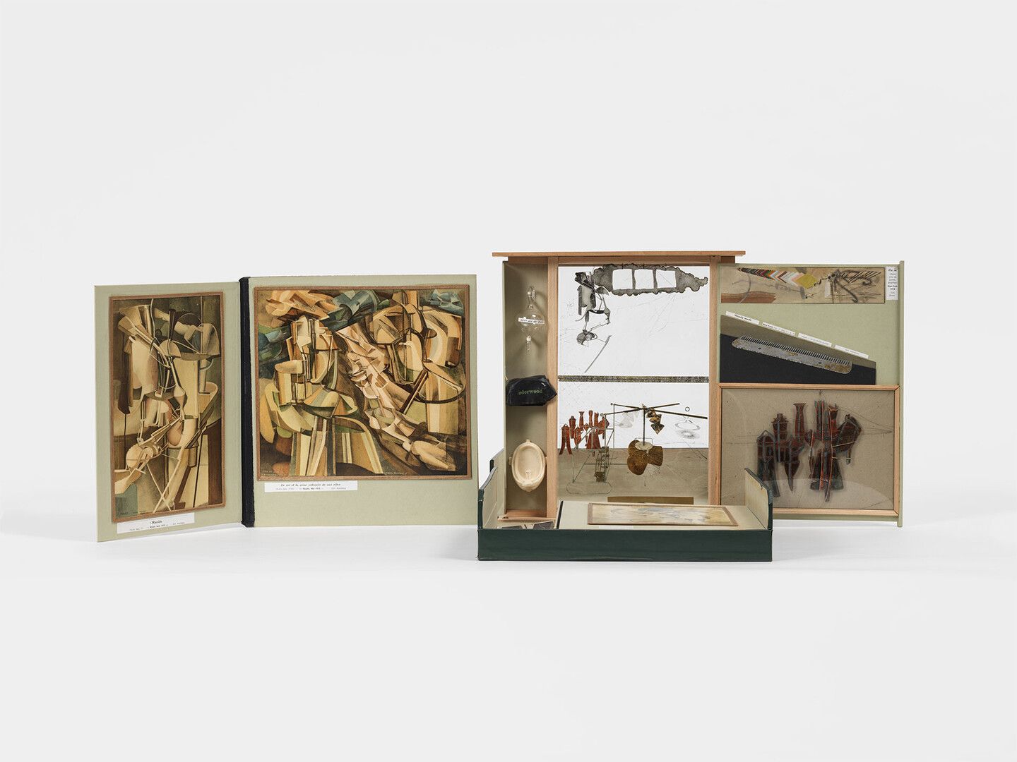 A sculpture by Marcel Duchamp, titled De ou par Marcel Duchamp ou Rrose S√©lavy (Bo√Æte-en-valise), translated as From or by Marcel Duchamp or Rrose S√©lavay (The Box in a Valise), dated 1941 to 1963.