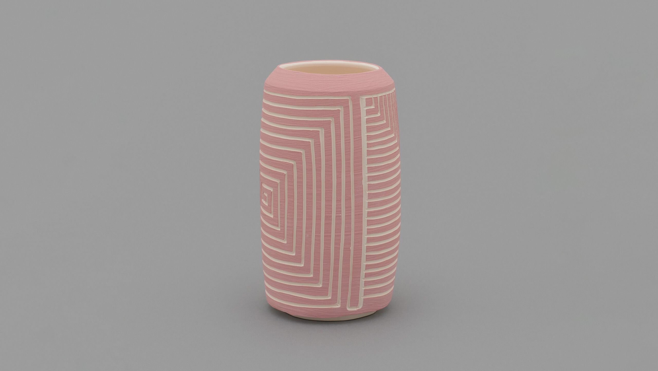 A sculpture by Shio Kusaka, titled (square 52), dated 2022.