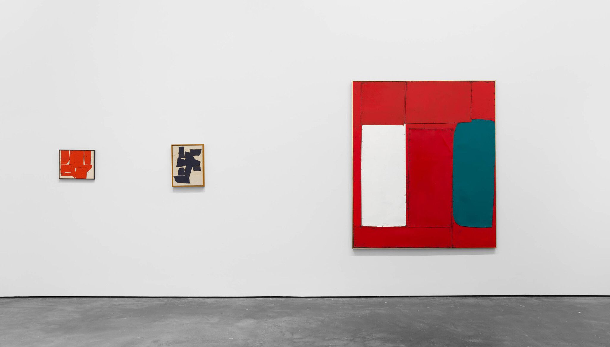 Installation view of Marca-Relli works at the show "Roma/New York, 1953–1964," at David Zwirner in New York, dated 2023