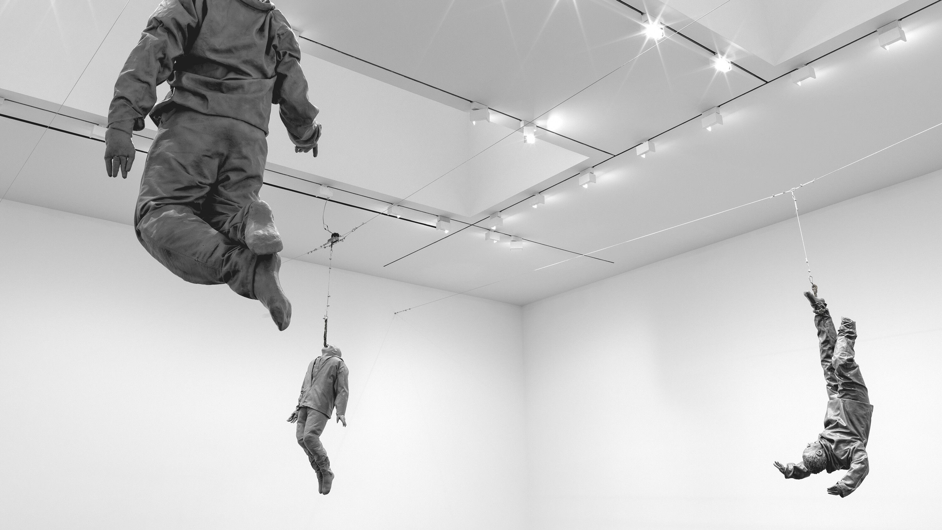 An installation view of the exhibition titled Juan Muñoz: Seven Rooms, David Zwirner, New York, dated 2022