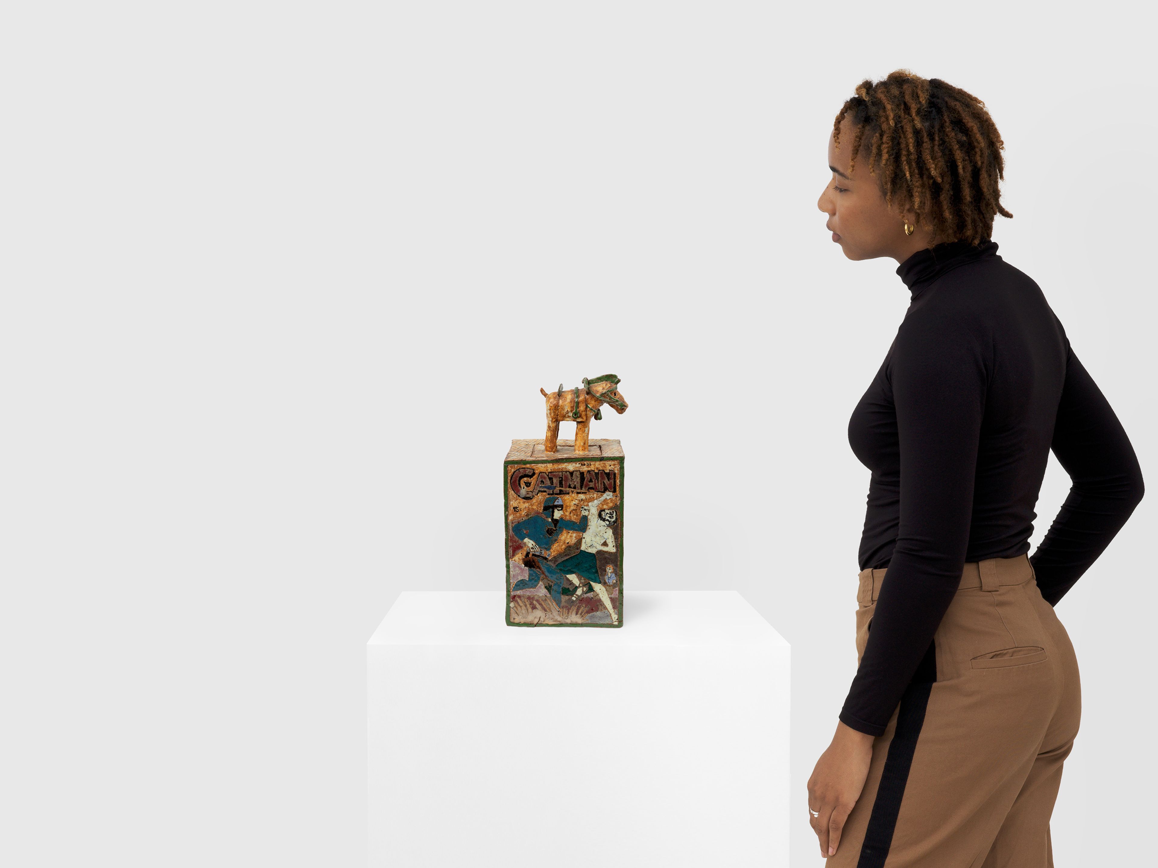 An untitled sculpture by Magdalena Suarez Frimkess, dated 1990.