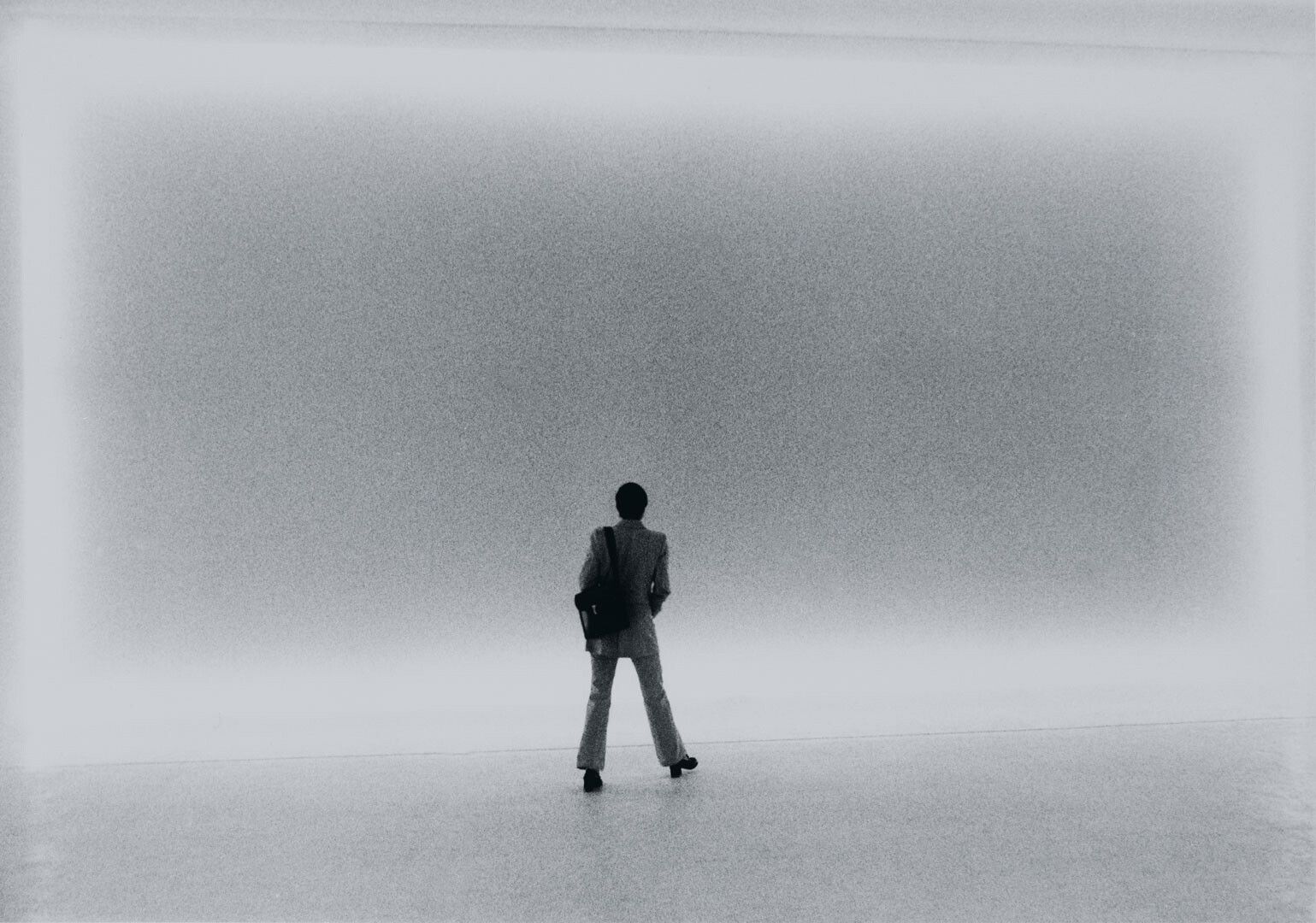 An installation view featuring a work by Doug Wheeler, titled Amsterdam Stedelijk Museum Installation (Environmental Light), dated 1969