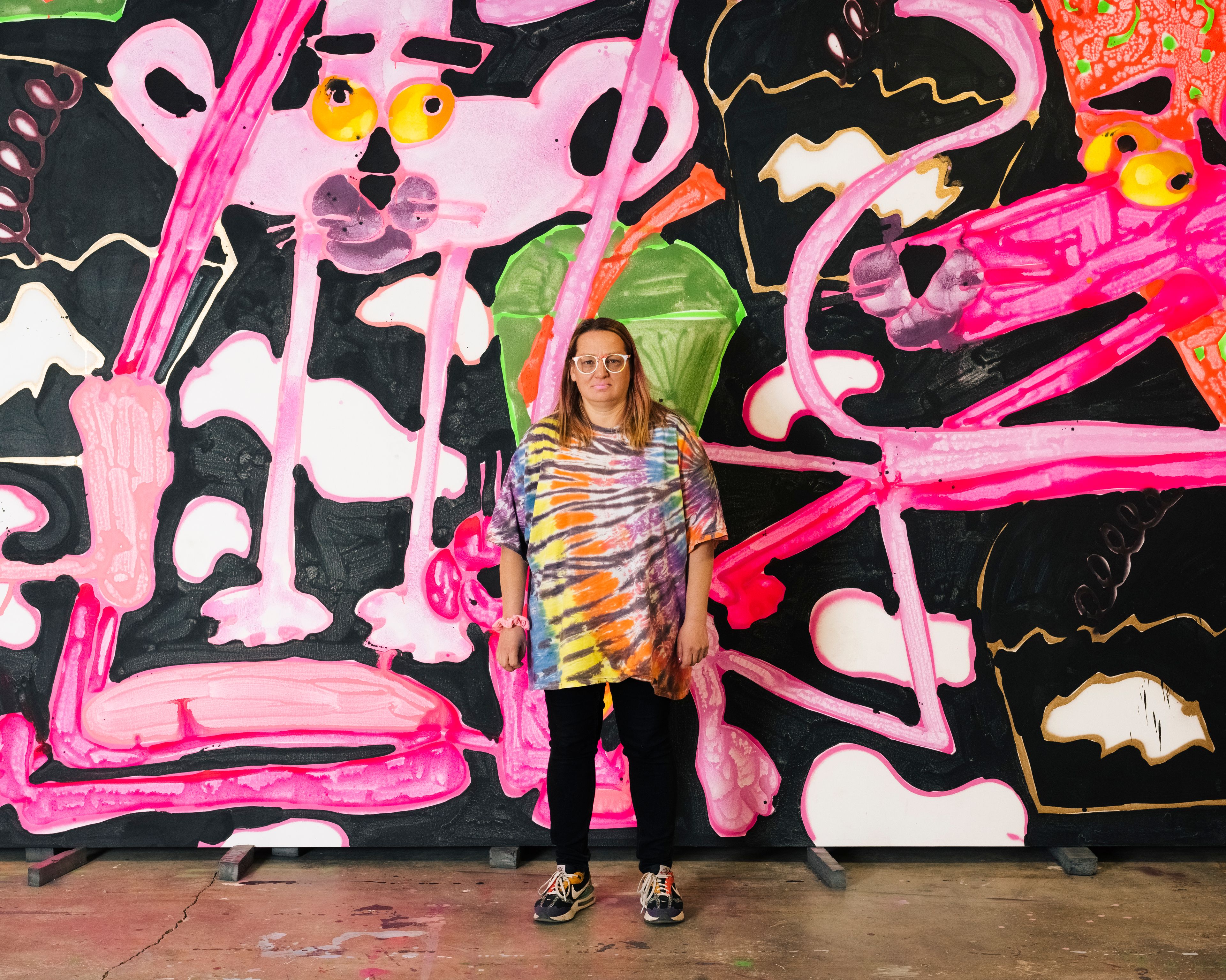 A studio portrait of Katherine Bernhardt, dated 2023.