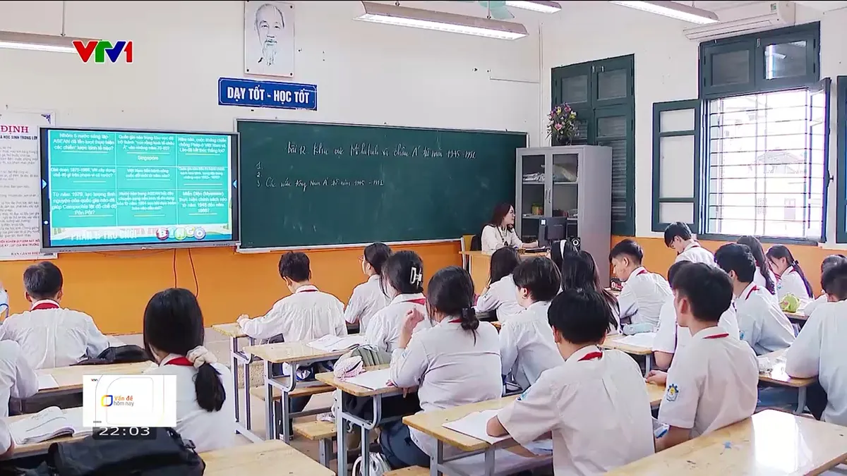 Dạy 2 buổi/ngày với THCS, THPT: Làm sao để buổi chiều không còn là "học thêm trá hình"?