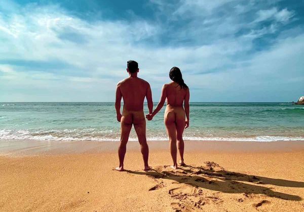 Mi Experiencia en Zipolite: El cuerpo humano desnudo no es una fuente de vergüenza