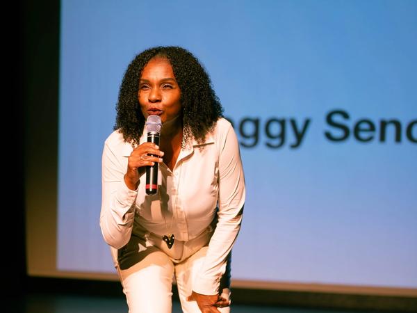 Peggy Senchi