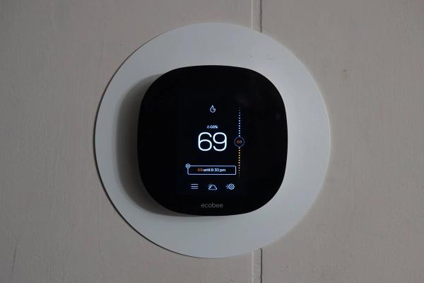 How to Save Money on Electric Bill - Adjust Your Thermostat Settings