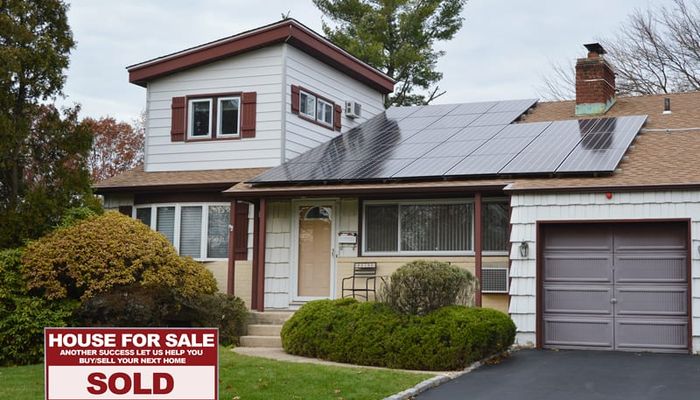 Does solar increase home value?