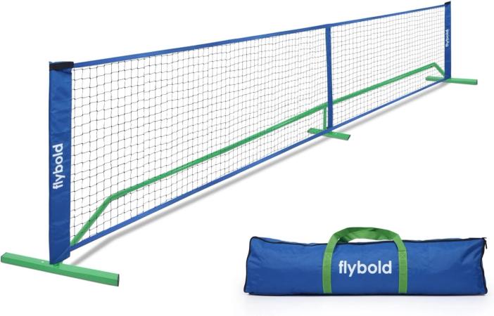 Photo of the Flybold Portable Net with a carry bag