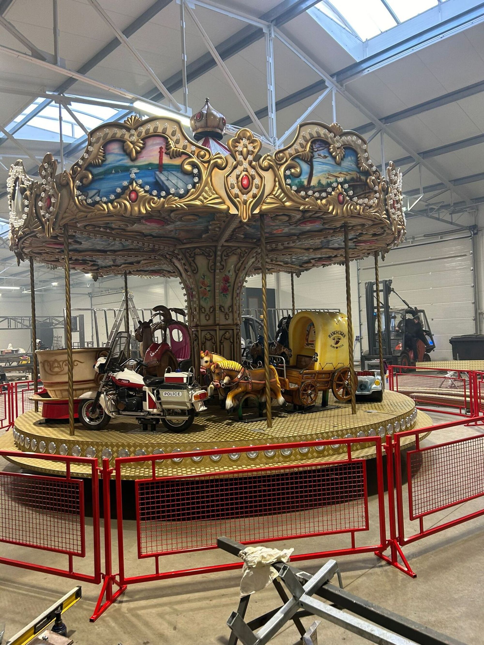 Venetian carousel during assembly in the production hall