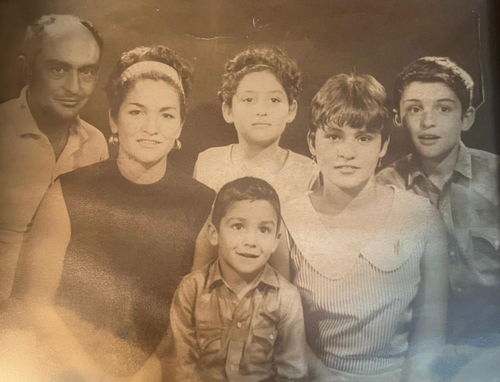 De Sangre González