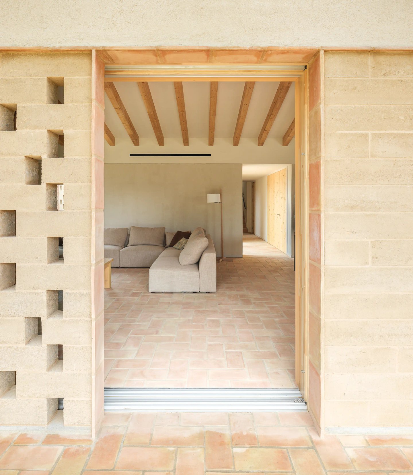 Casa 1922_NordEst Arquitectura_Rupia, Spain_Filippo Poli_18