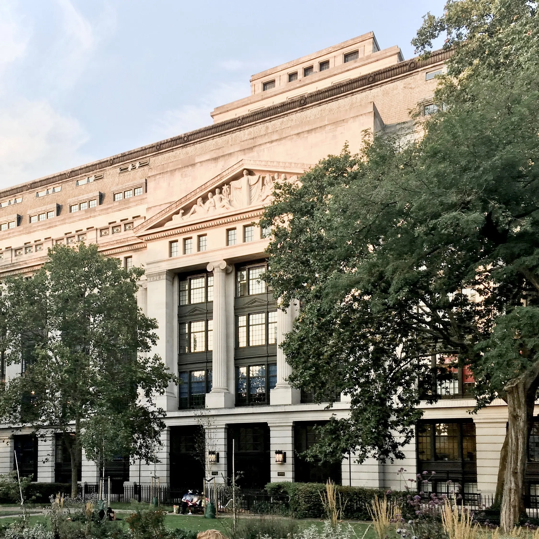 Photograph 4 of the Victoria House project